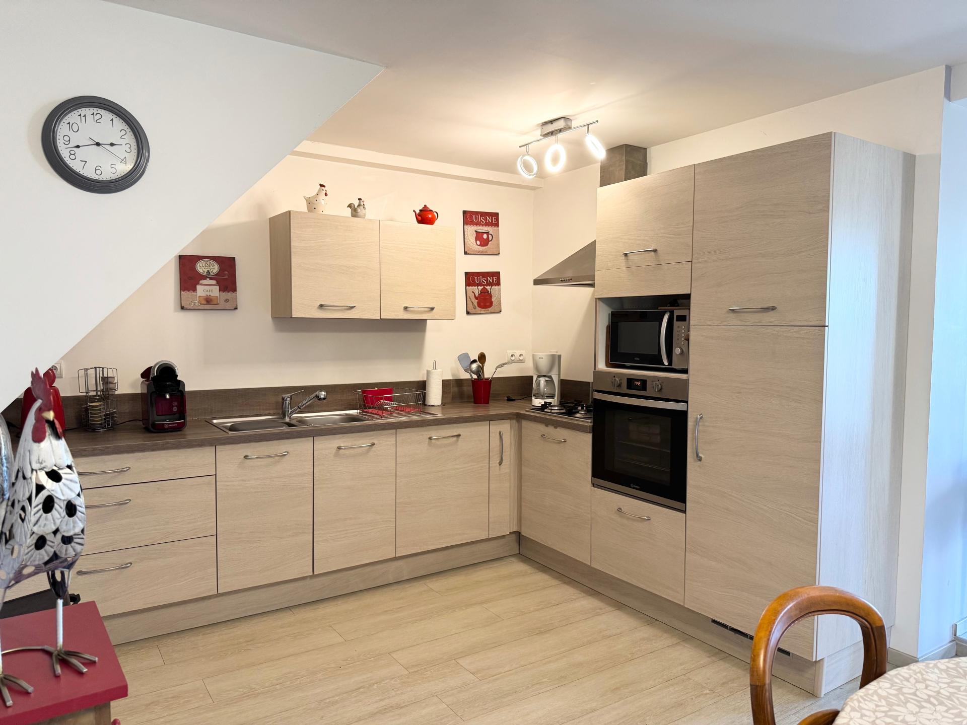 Photo 9 of the listing.