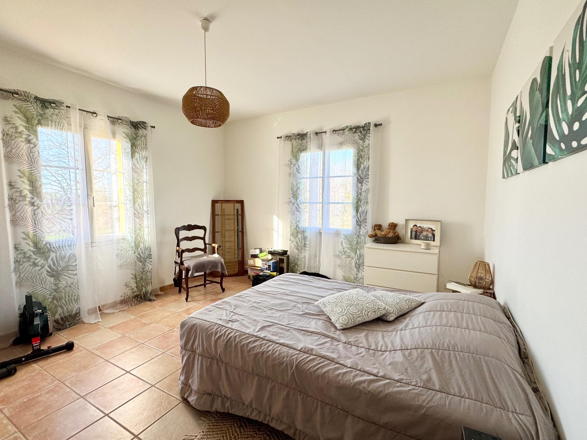 Photo 7 of the listing.