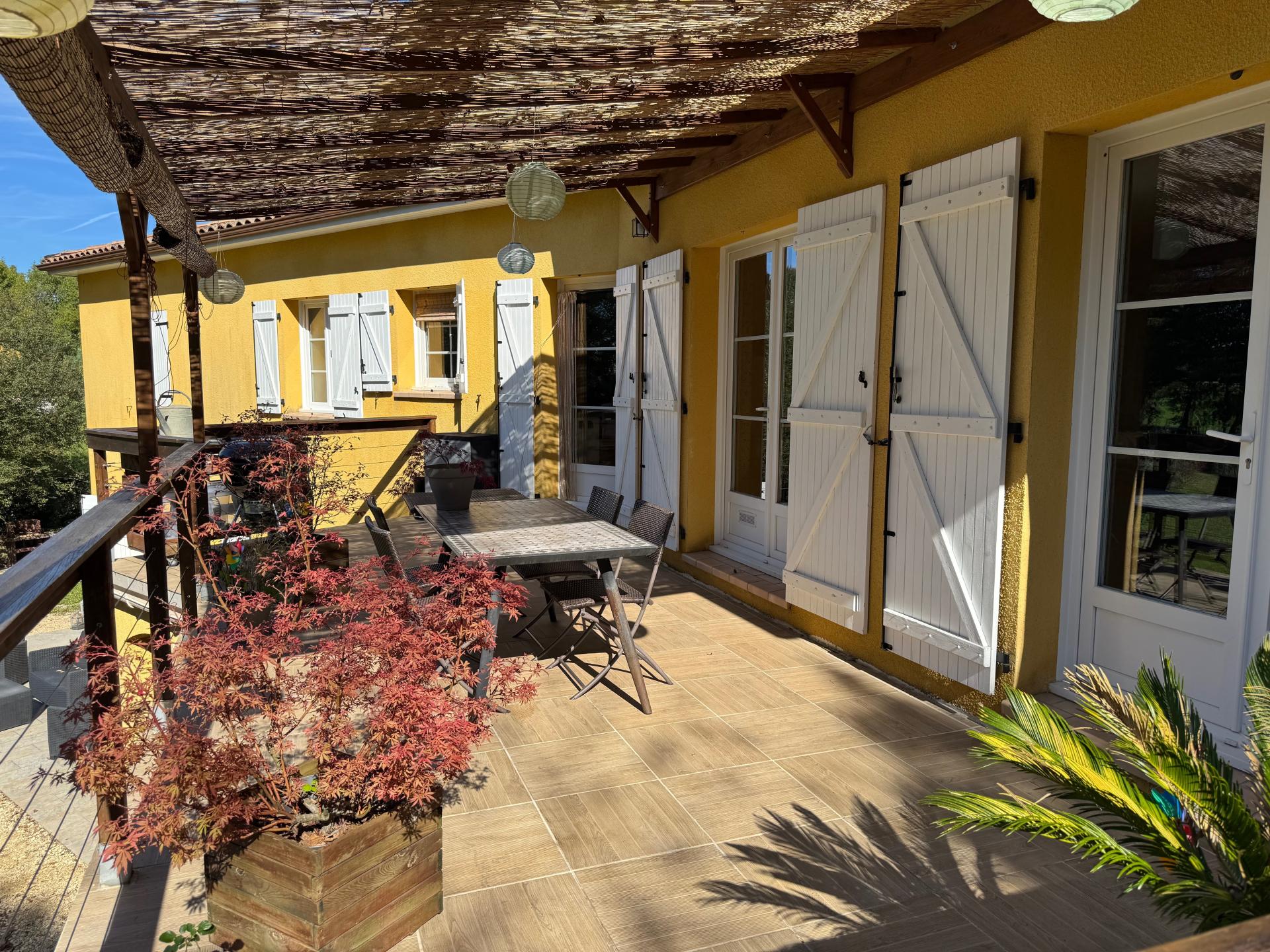 Photo 13 of the listing.