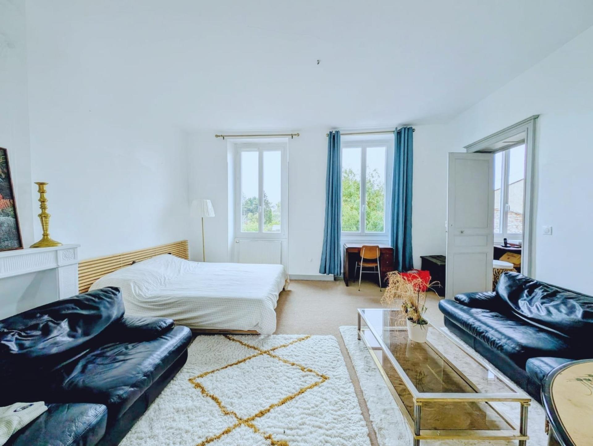 Photo 19 of the listing.