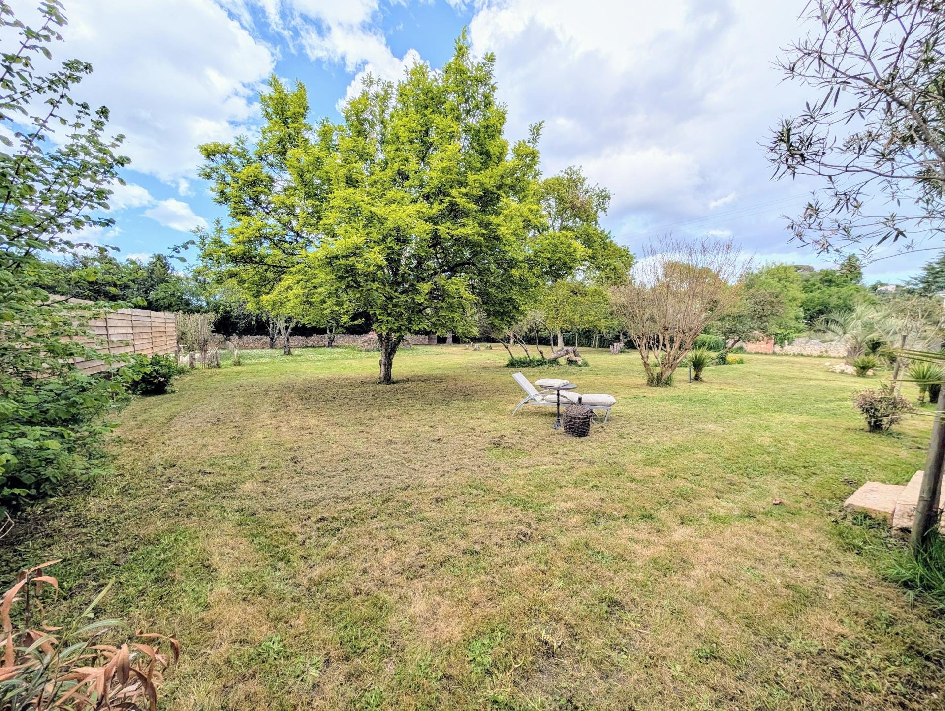 Photo 17 of the listing.