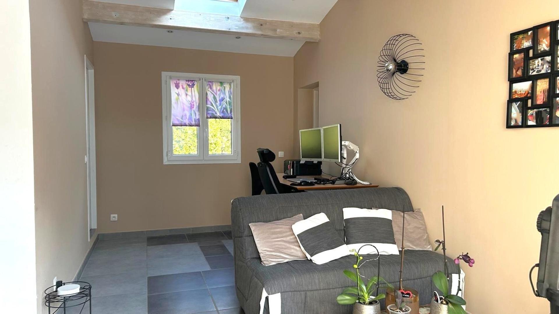 Photo 9 of the listing.