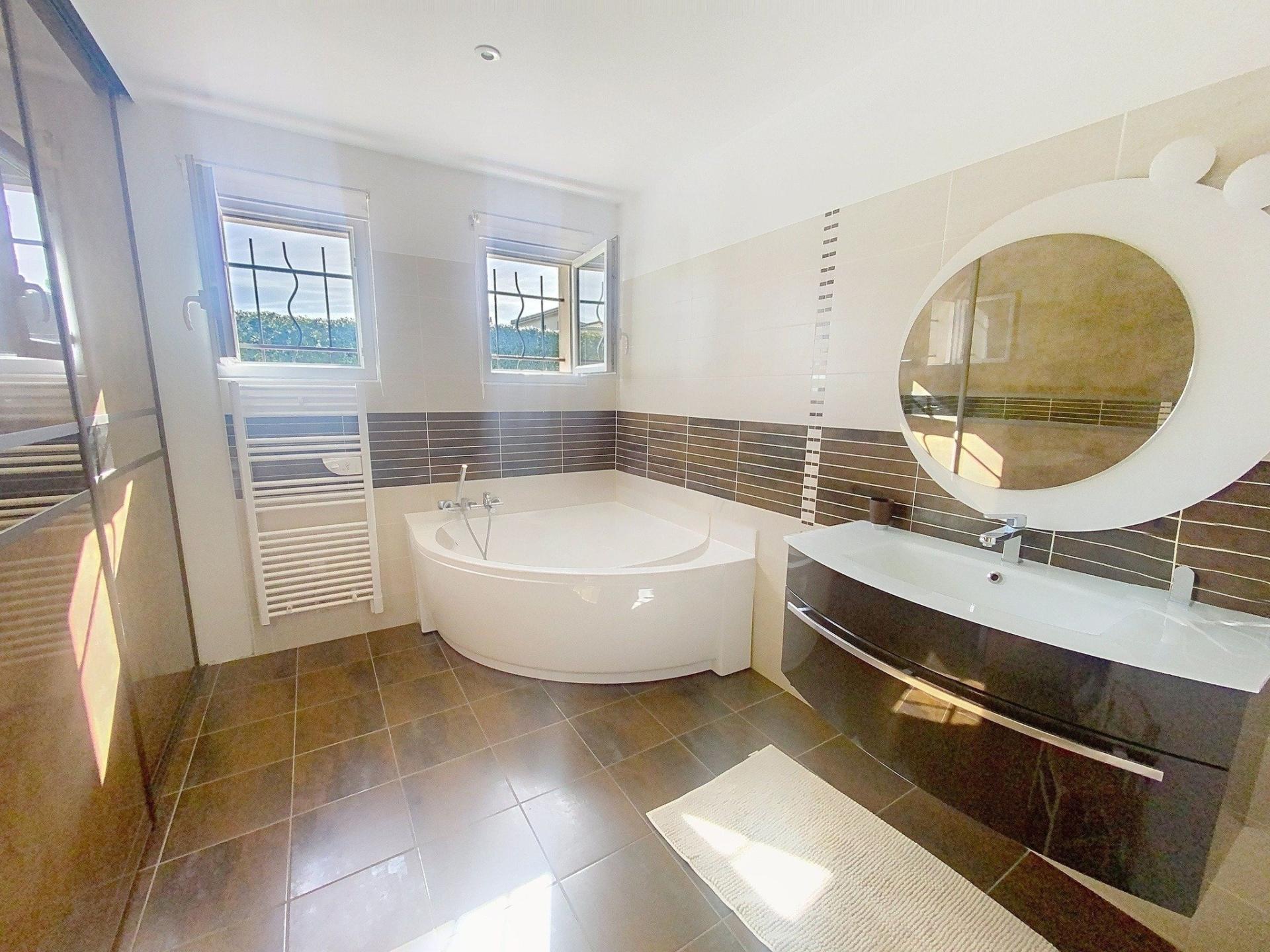 Photo 14 de l'annonce.