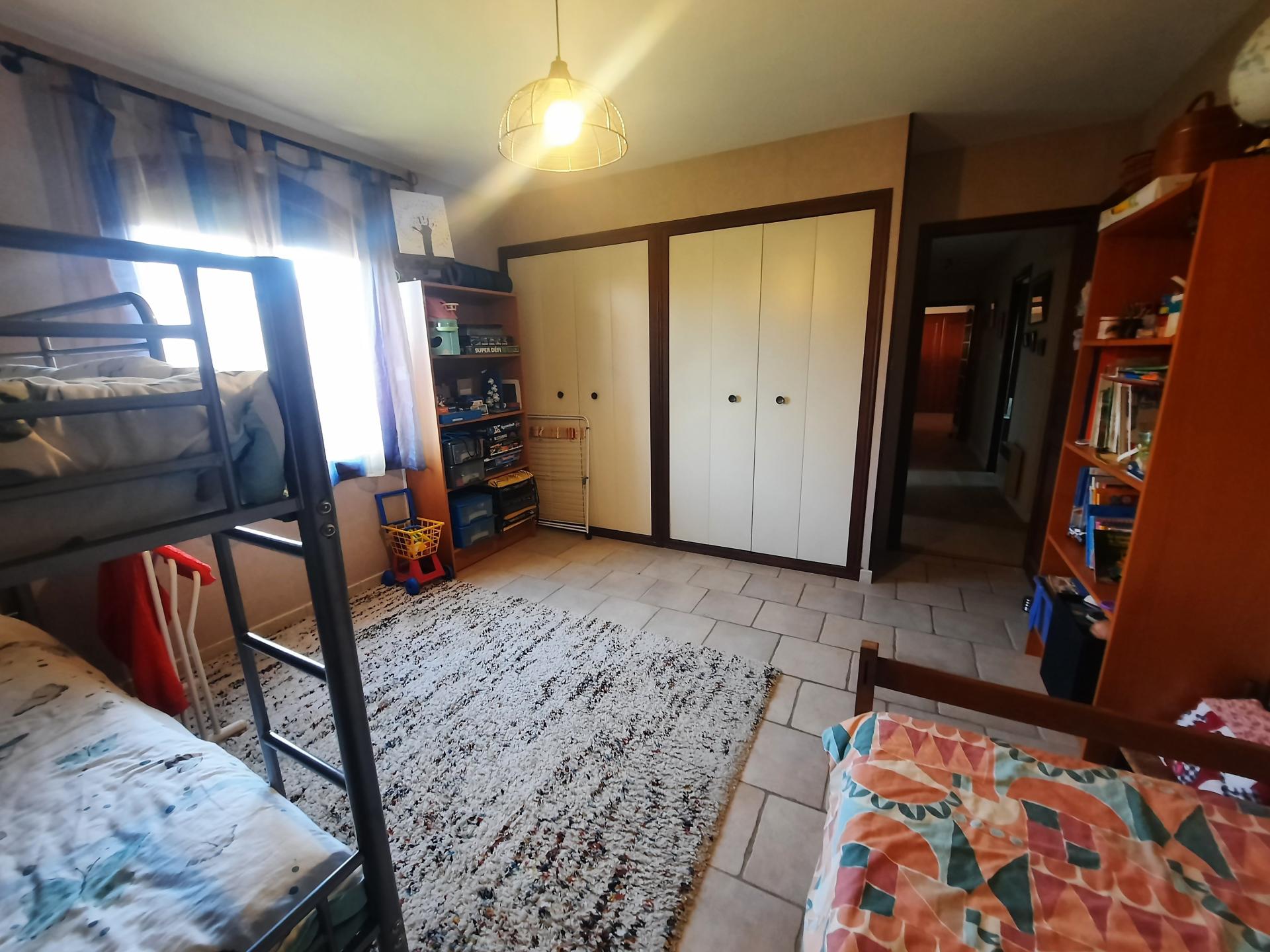 Photo 10 of the listing.