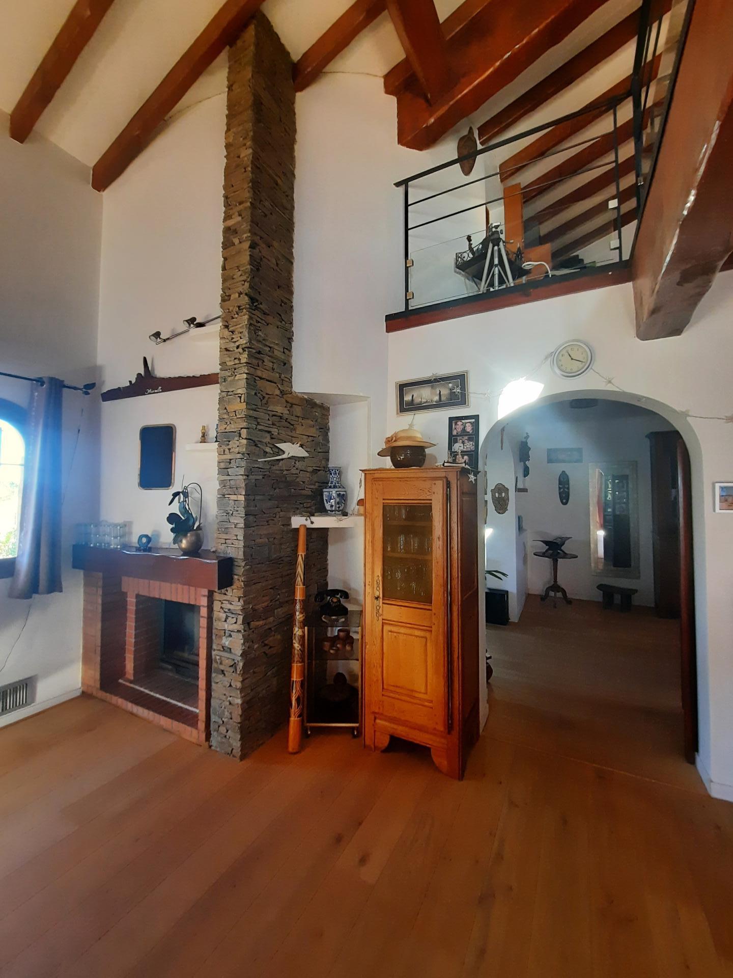 Photo 15 of the listing.