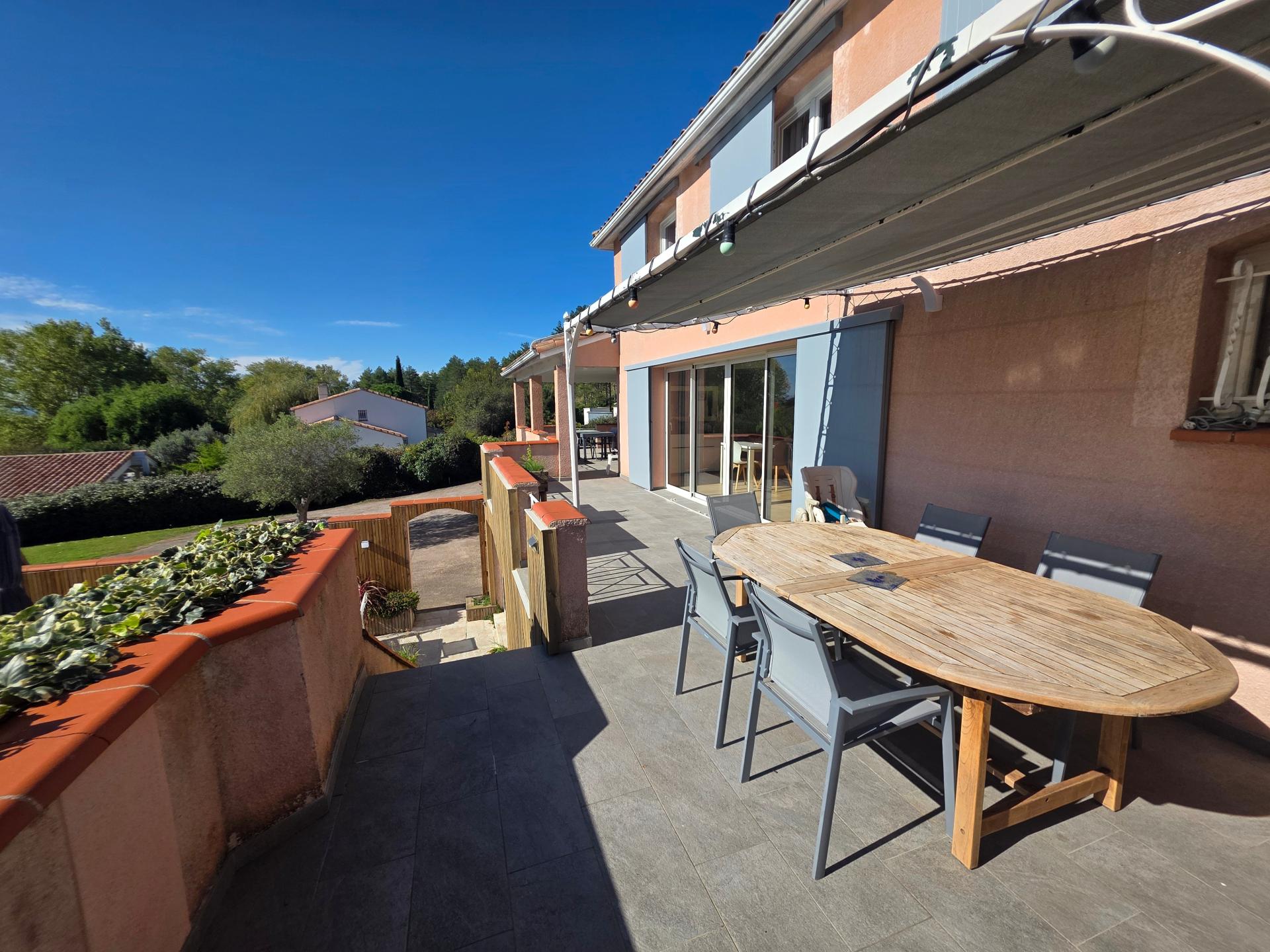 Photo 14 of the listing.