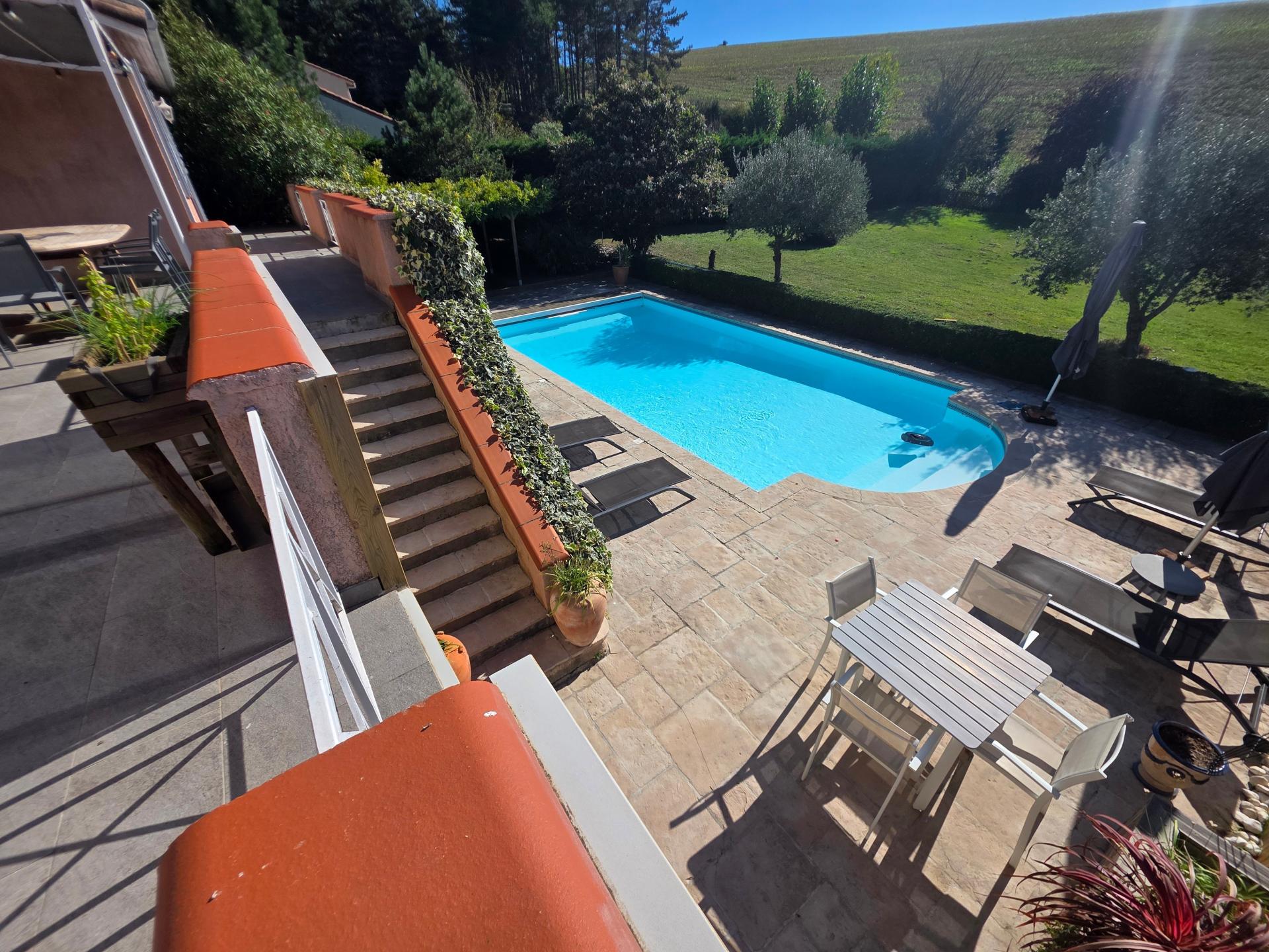 Photo 12 of the listing.