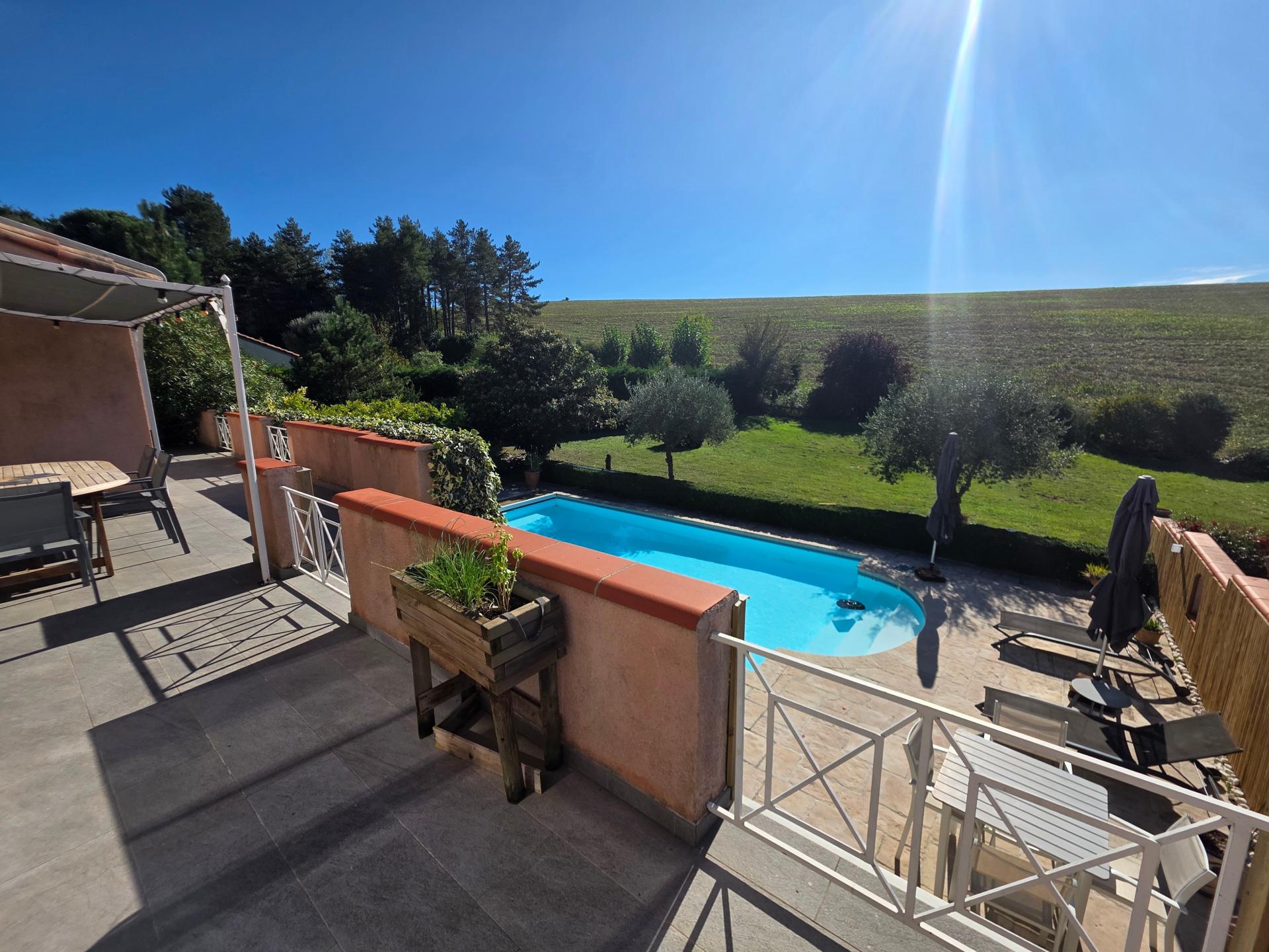 Photo 13 of the listing.