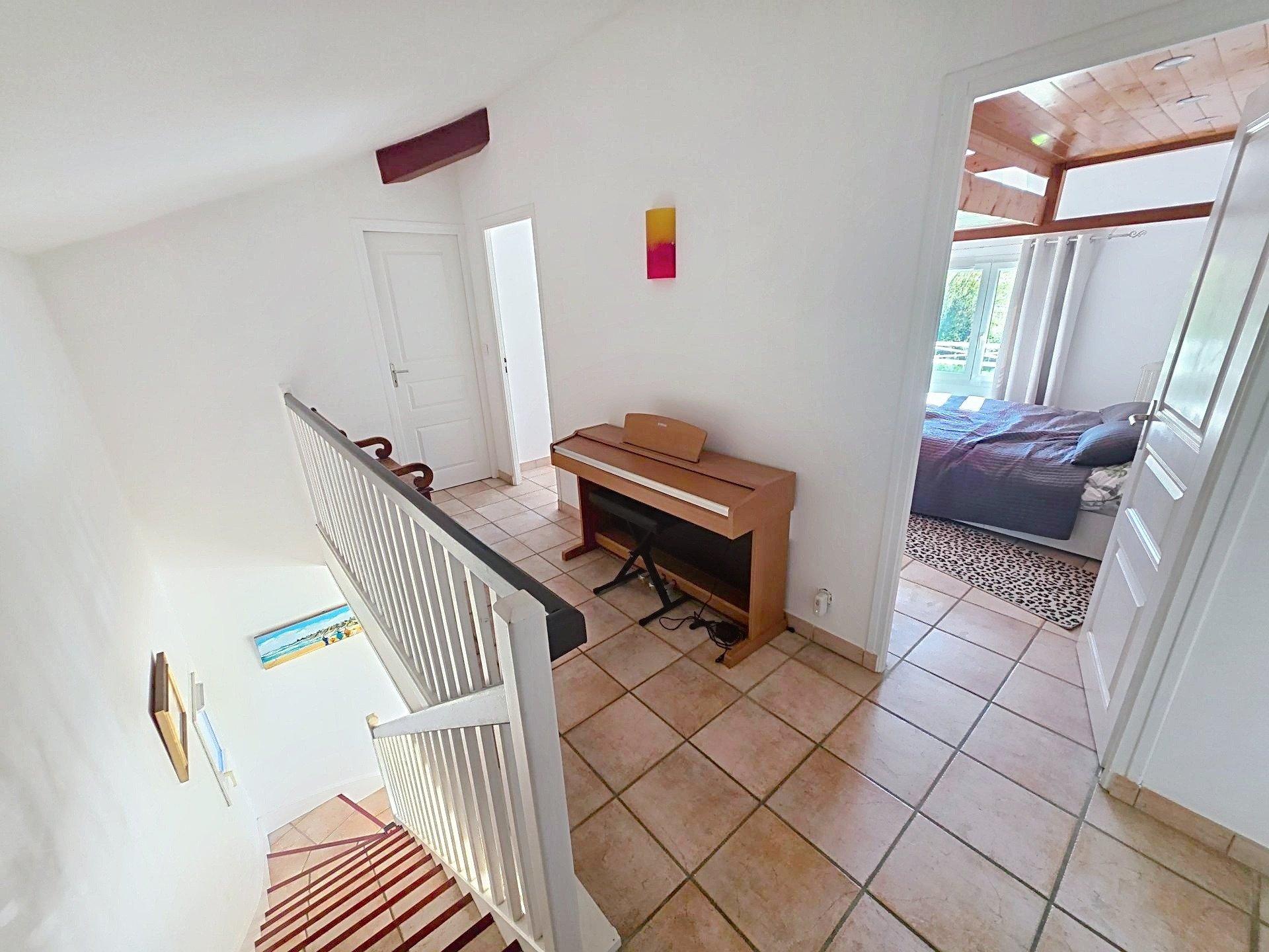 Photo 18 of the listing.