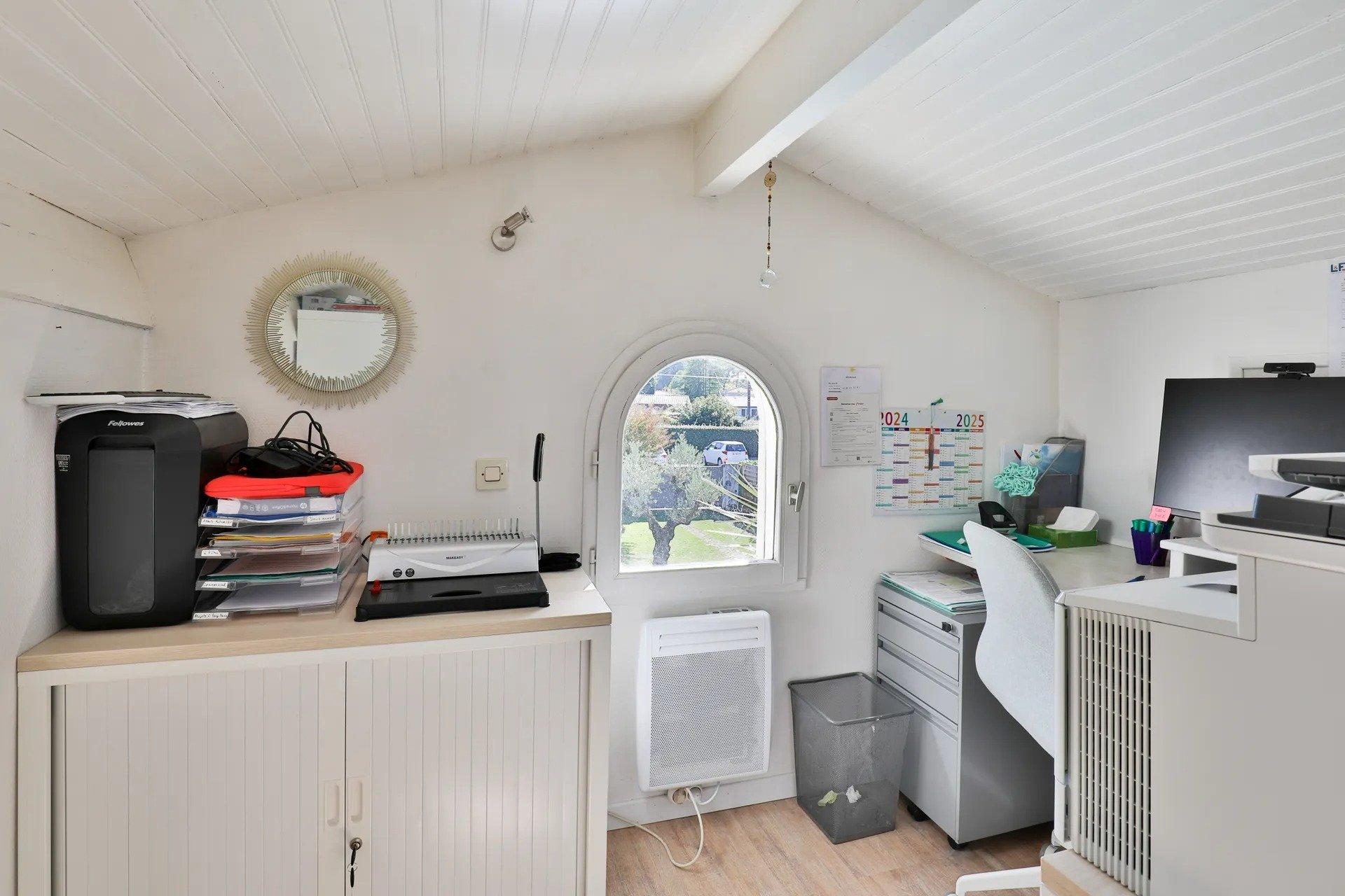 Photo 15 de l'annonce.