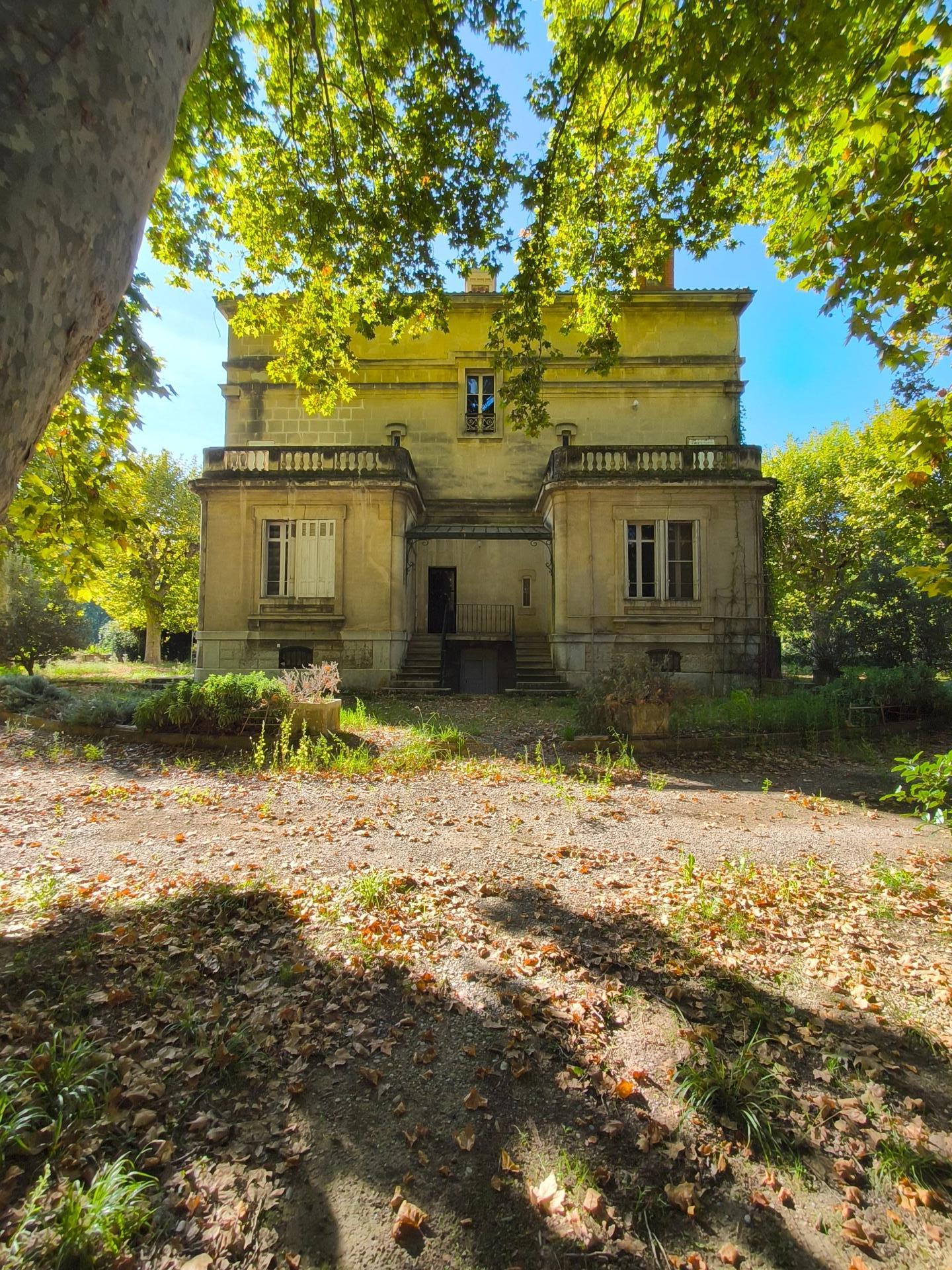 Photo 11 of the listing.