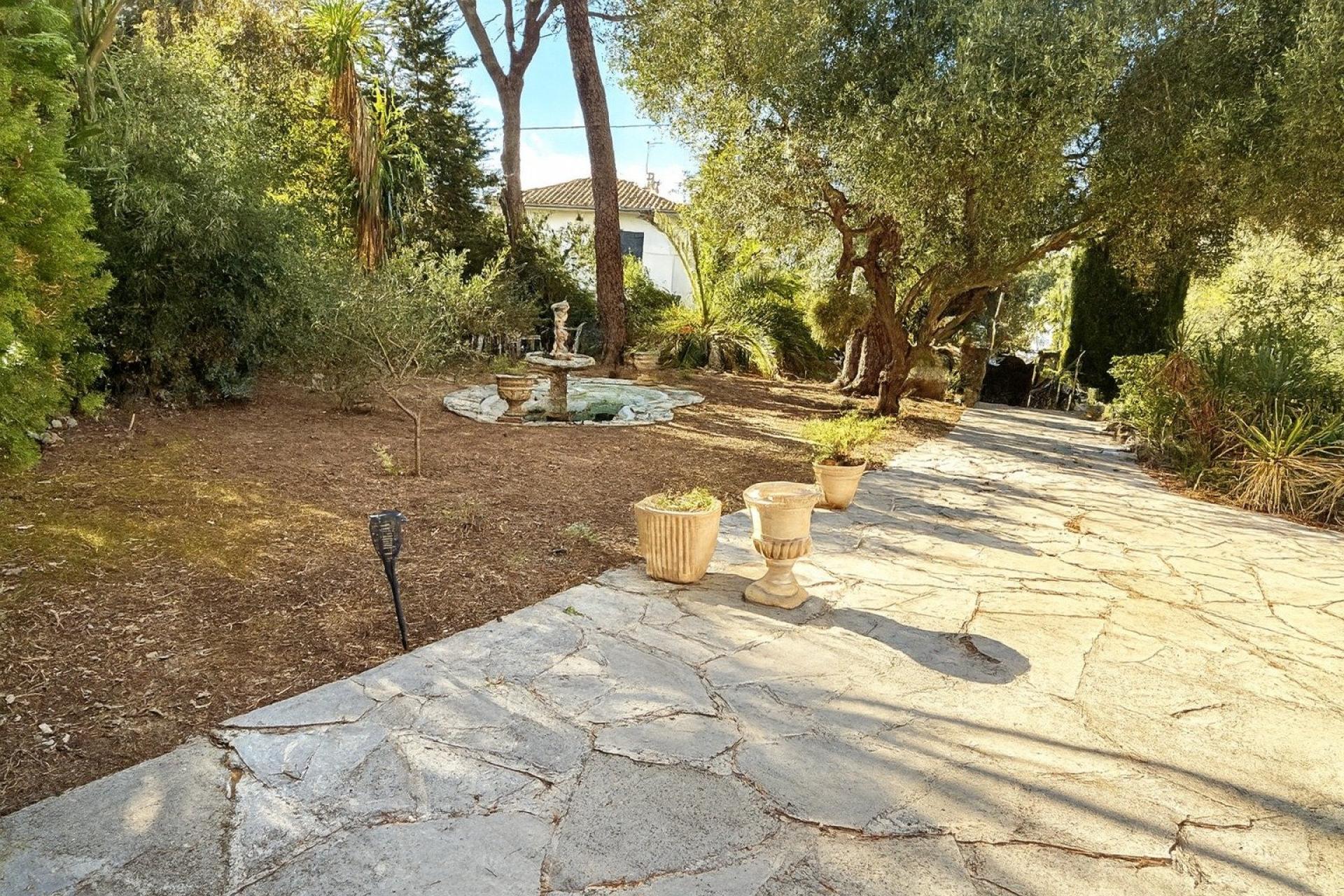 Photo 15 de l'annonce.