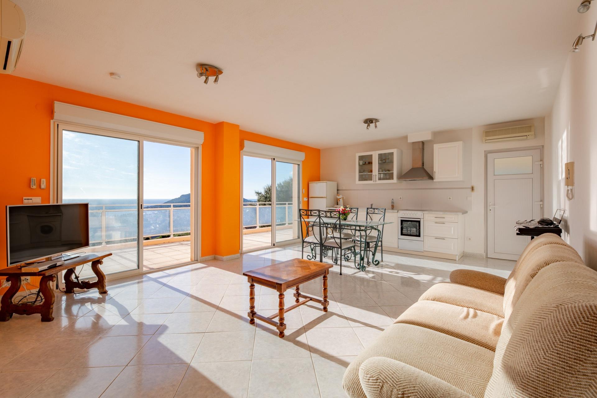 Photo 10 of the listing.