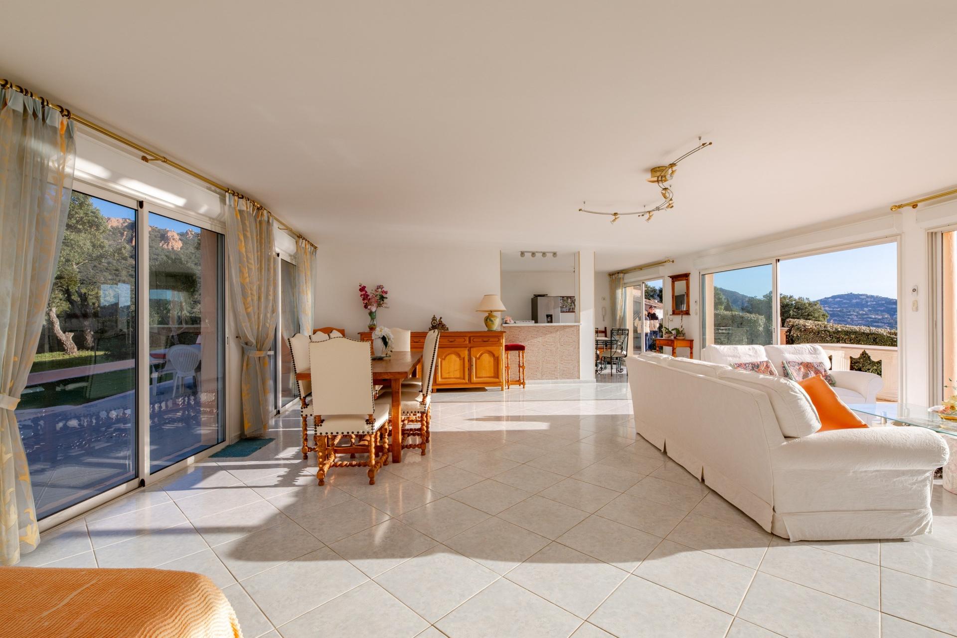 Photo 3 of the listing.