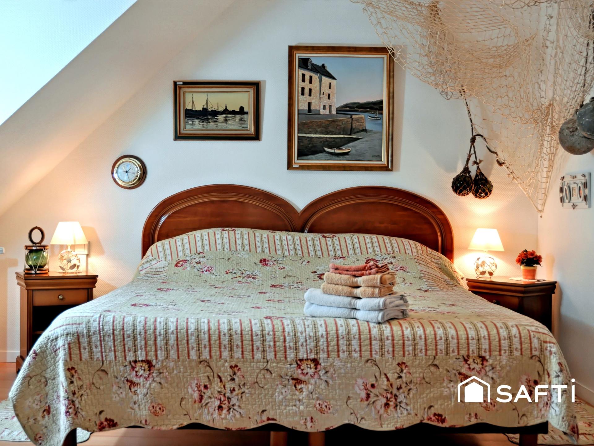 Photo 2 of the listing.