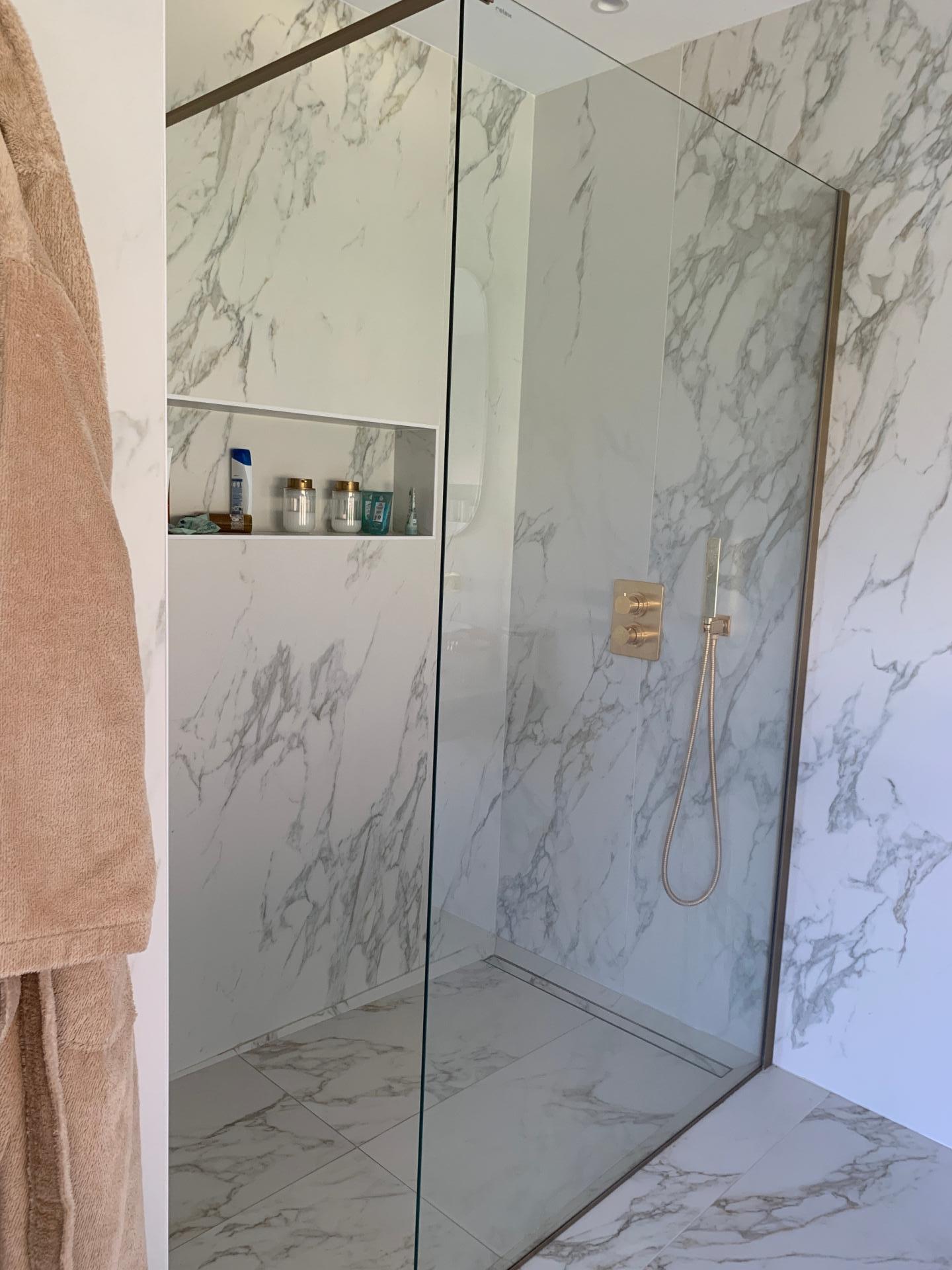 Photo 7 of the listing.