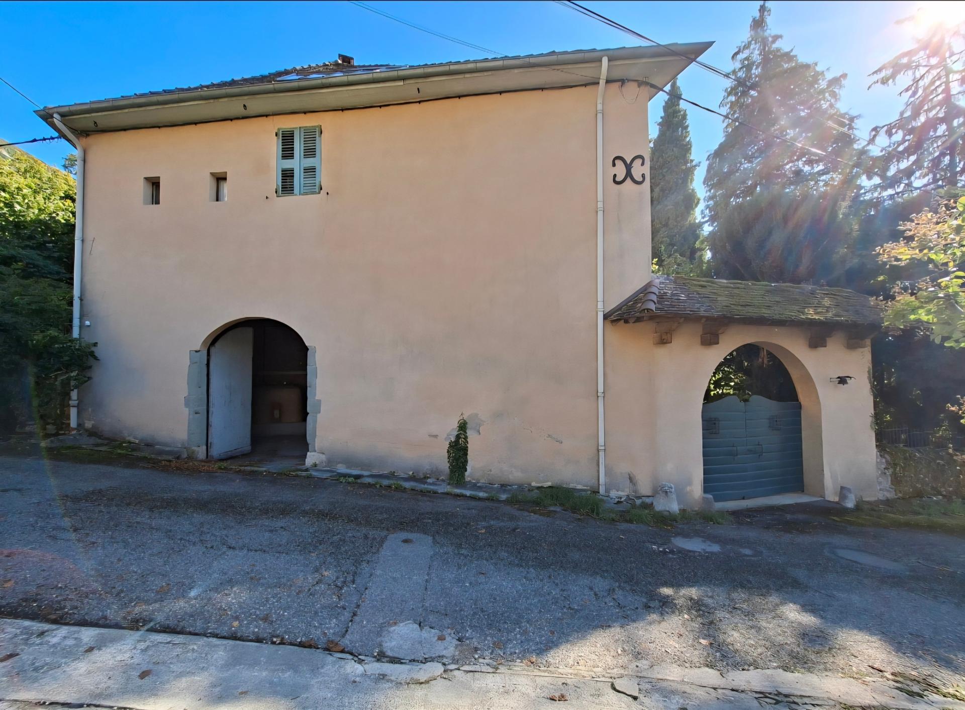 Photo 15 of the listing.