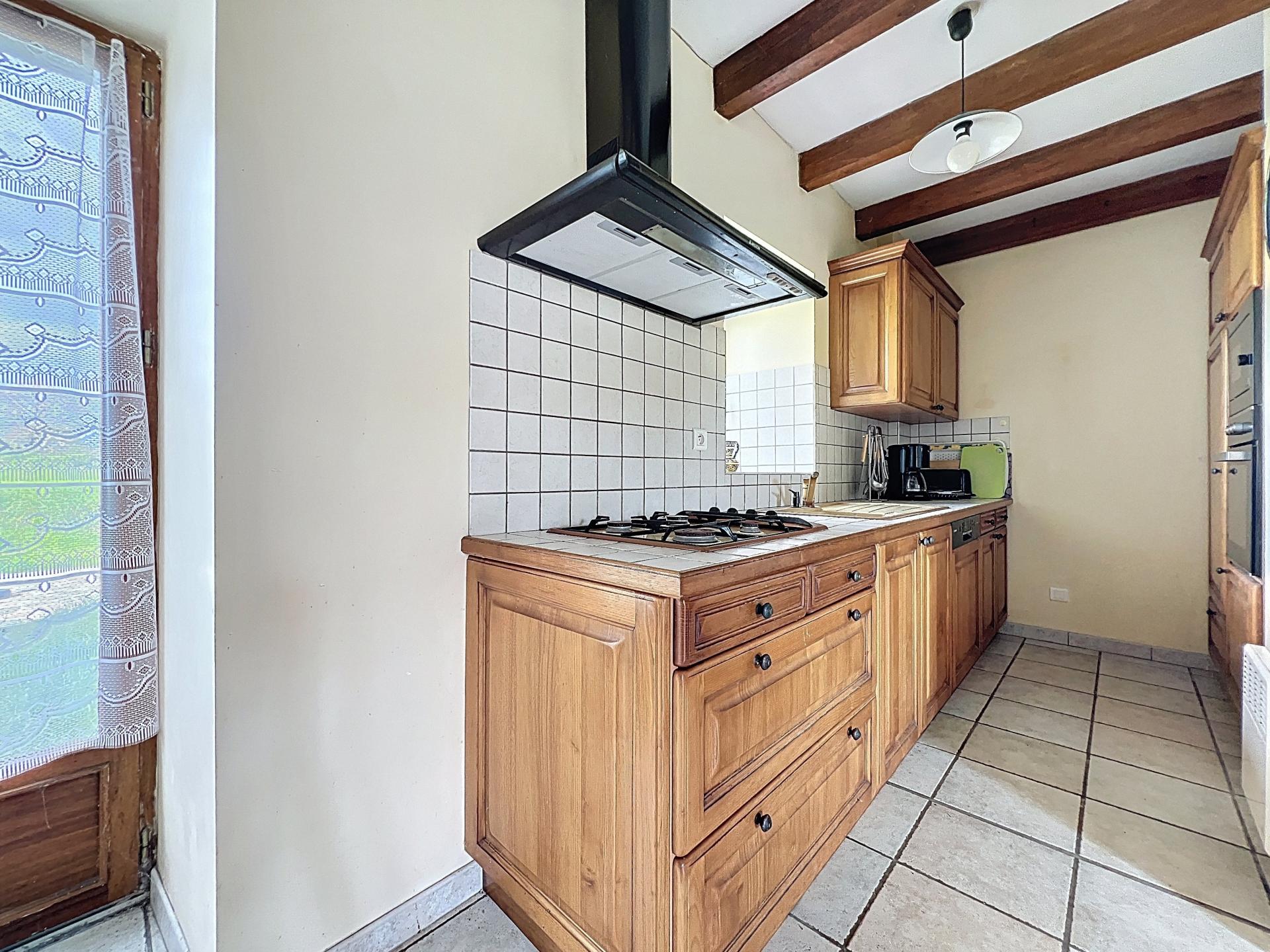 Photo 10 of the listing.