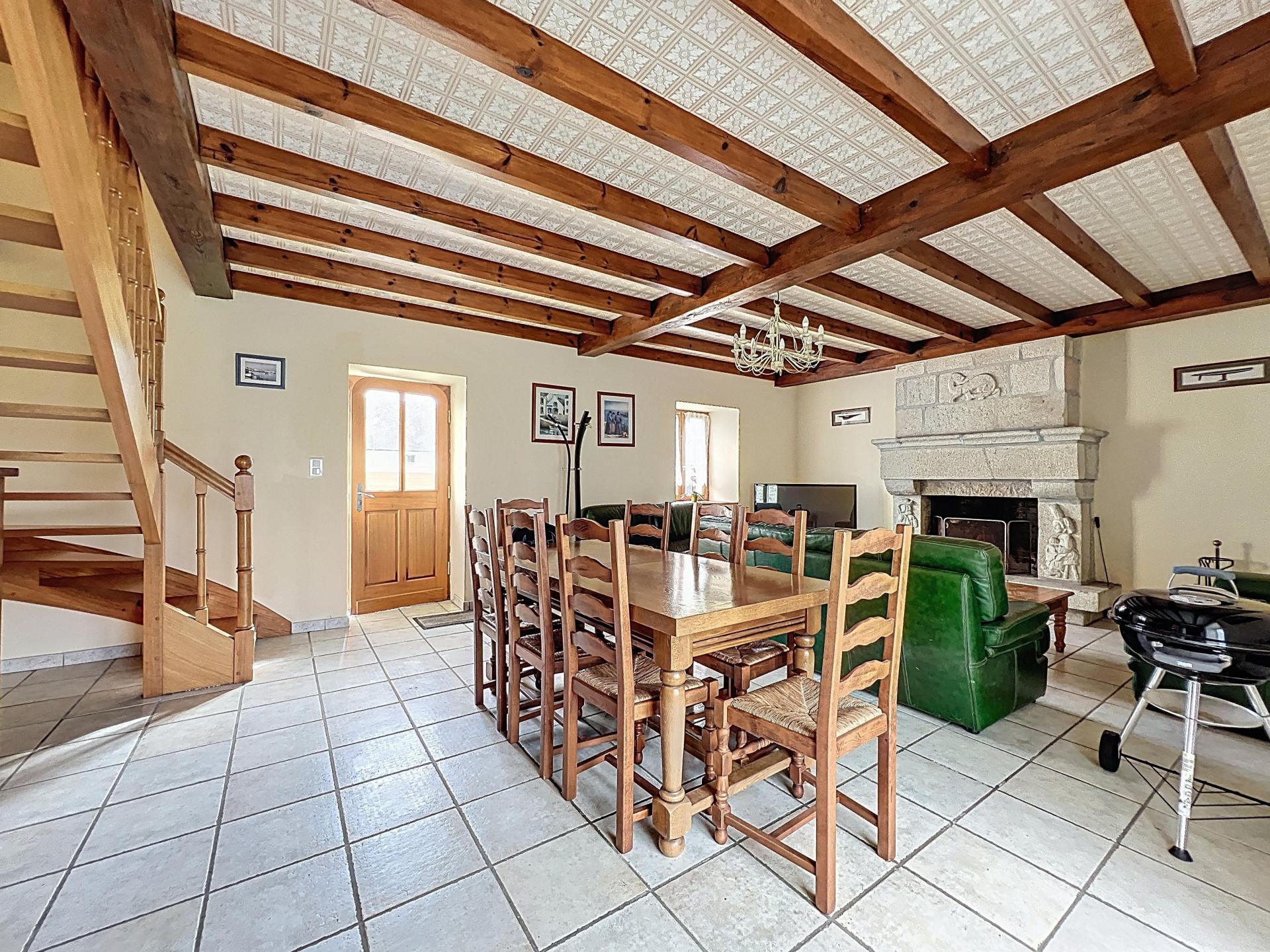 Photo 9 of the listing.