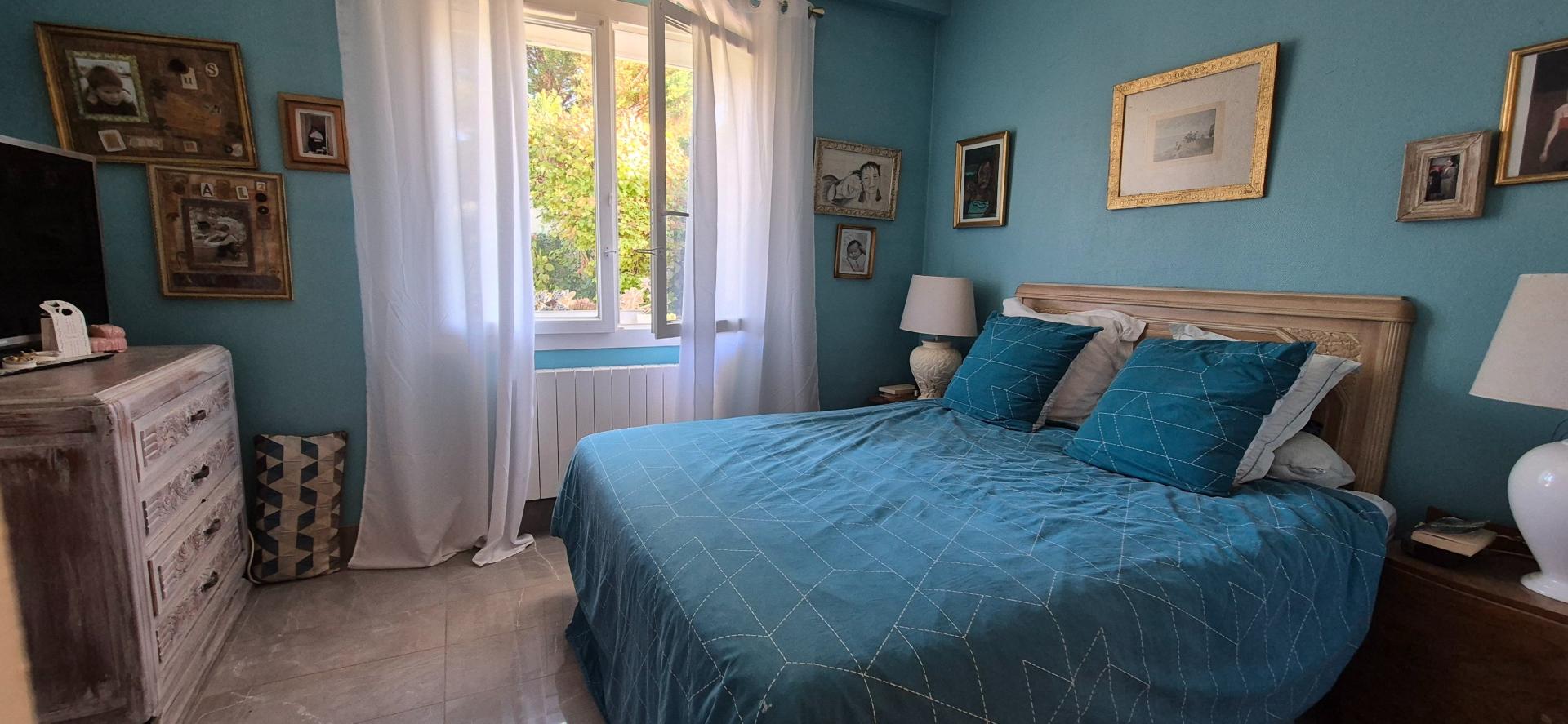 Photo 6 of the listing.