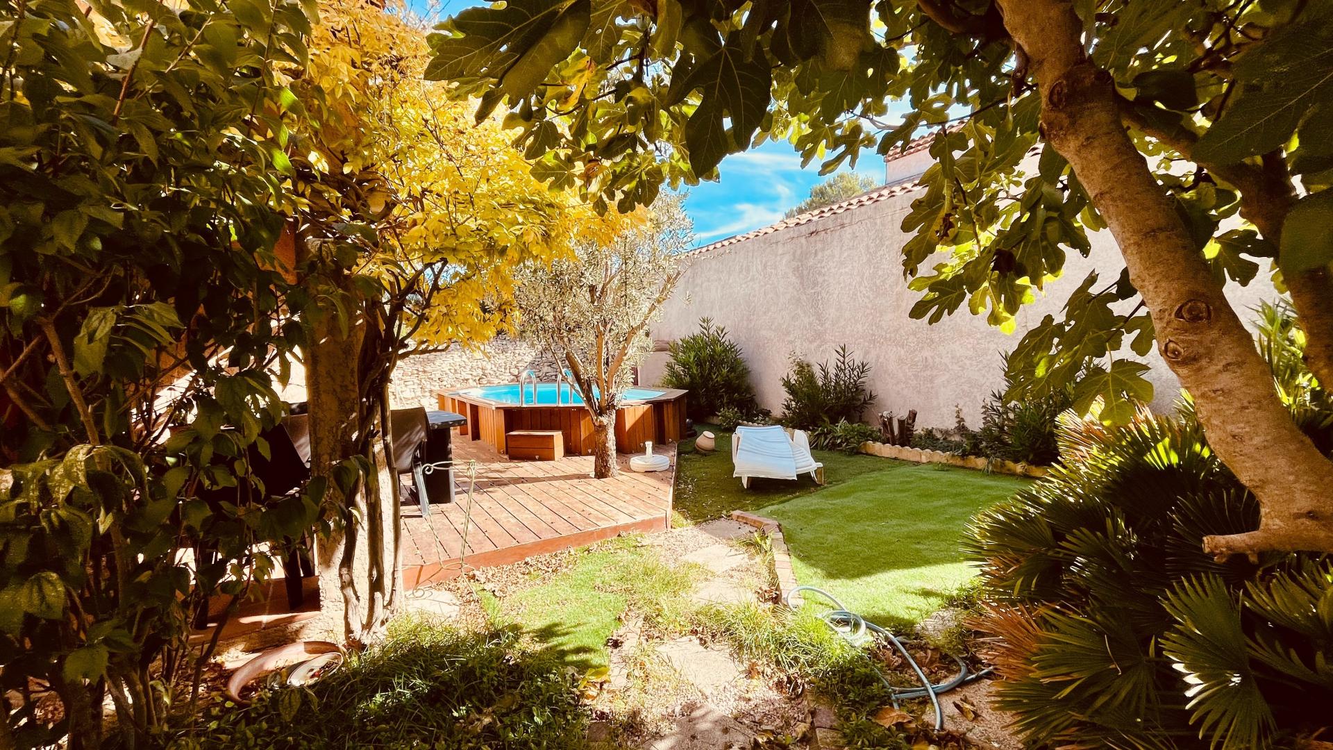 Photo 5 of the listing.