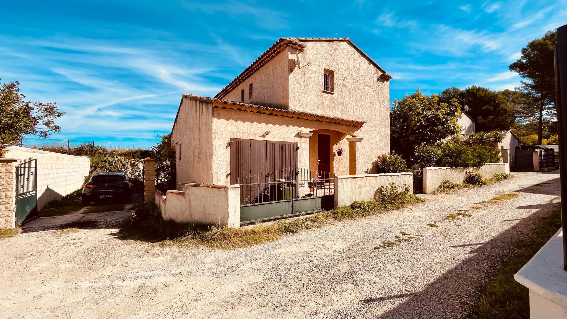 Photo 13 of the listing.