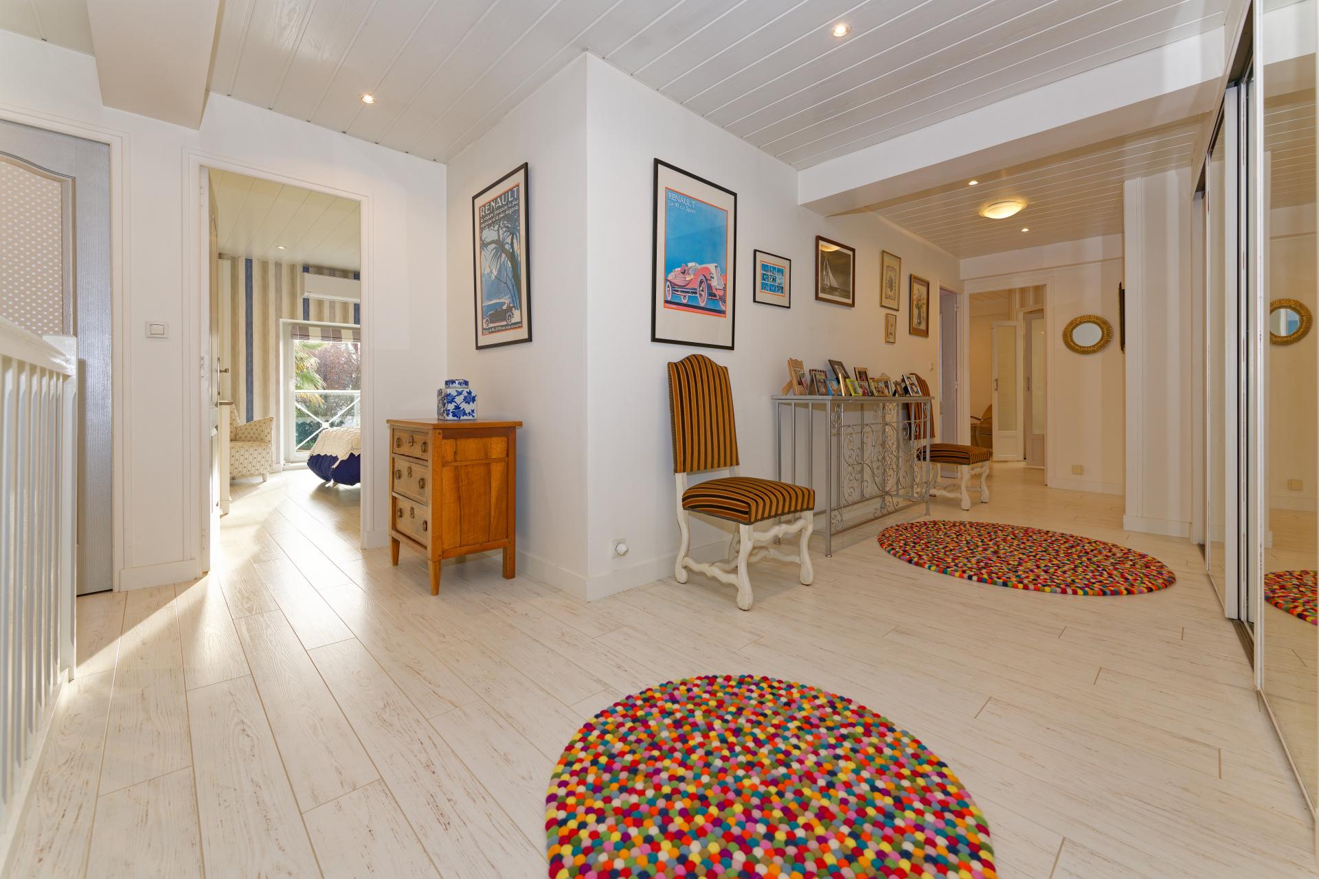 Photo 13 of the listing.