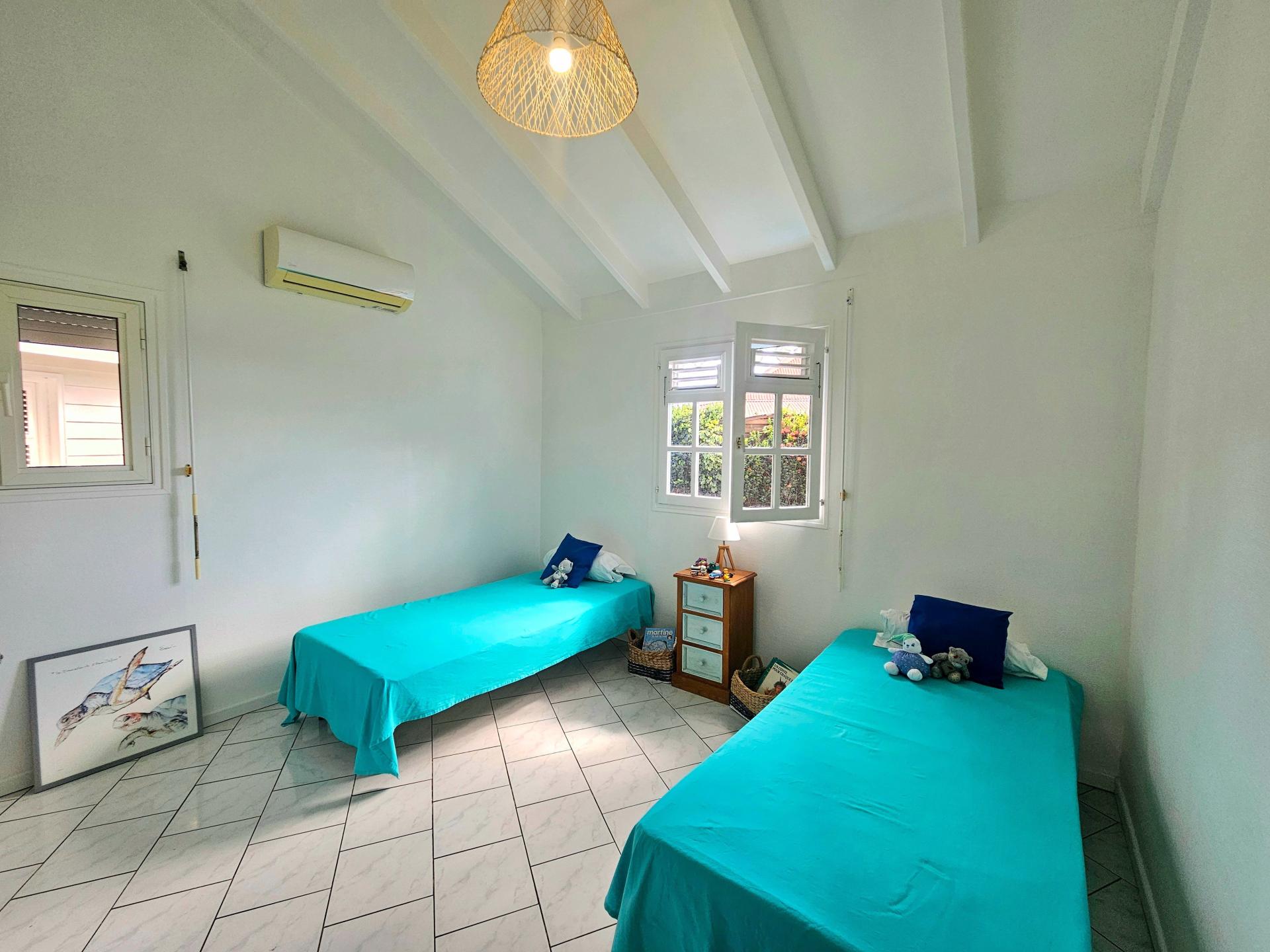 Photo 10 of the listing.