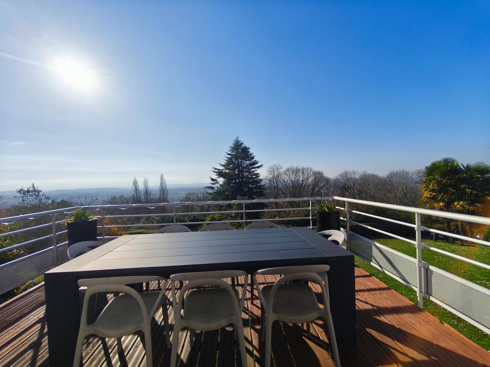 Photo 21 of the listing.