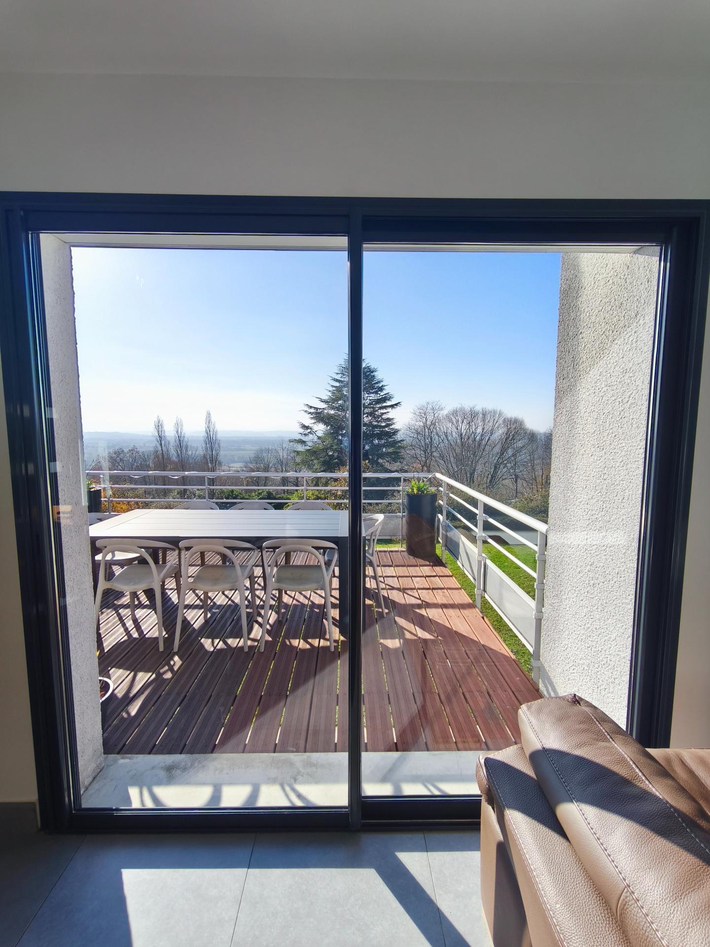 Photo 23 of the listing.