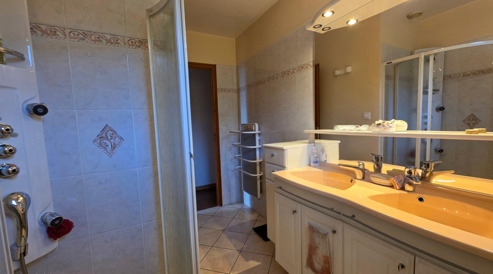 Photo 15 de l'annonce.