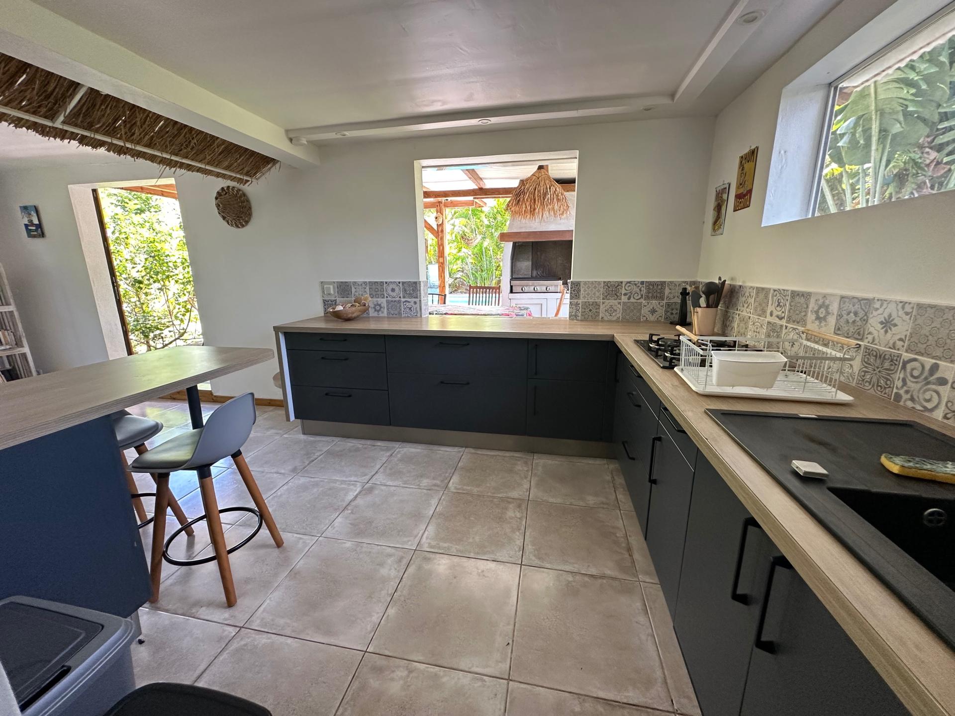 Photo 3 of the listing.