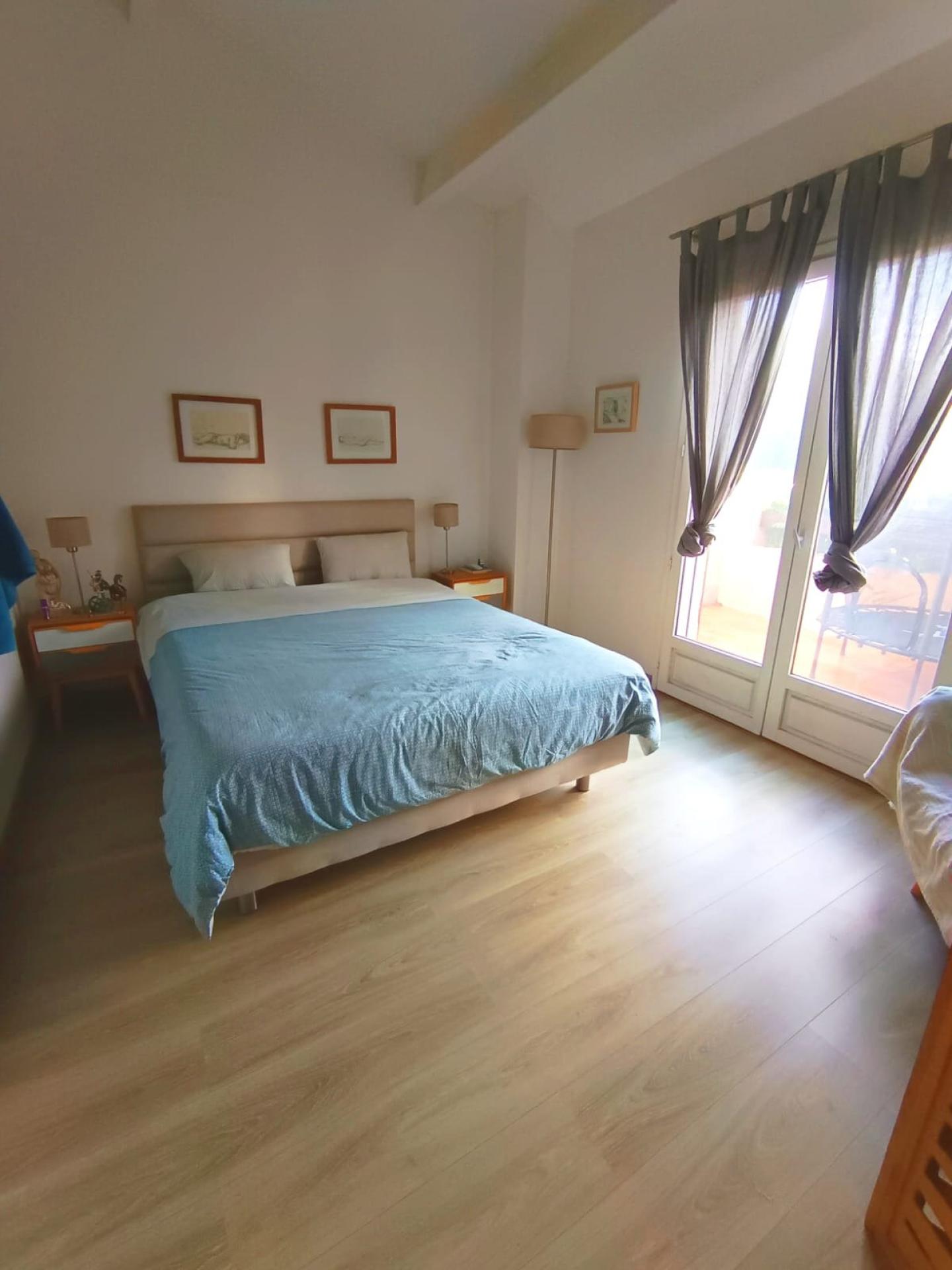 Photo 3 of the listing.