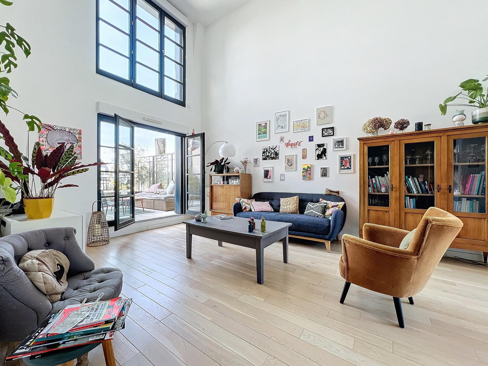 Photo 6 of the listing.