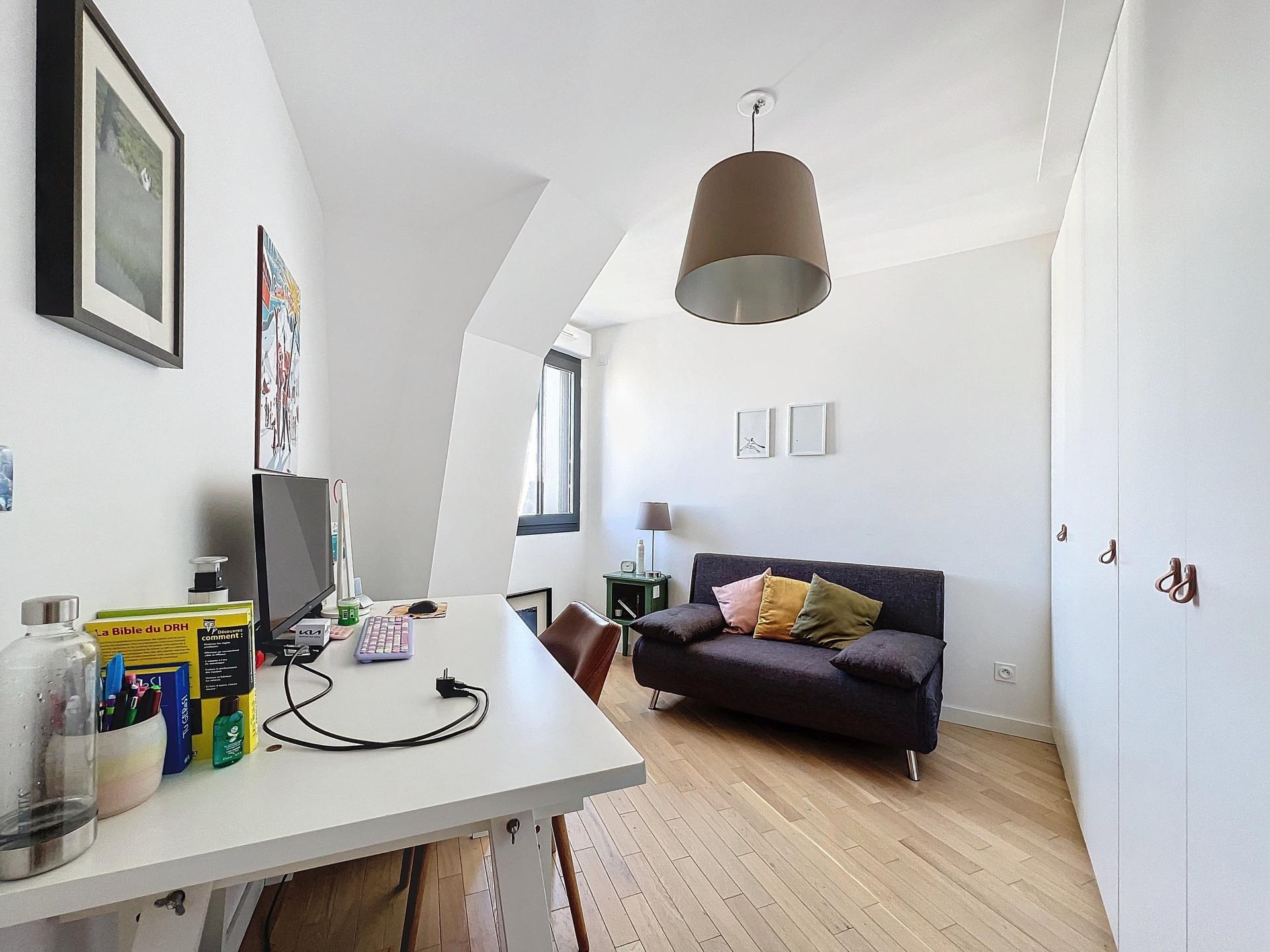 Photo 14 of the listing.