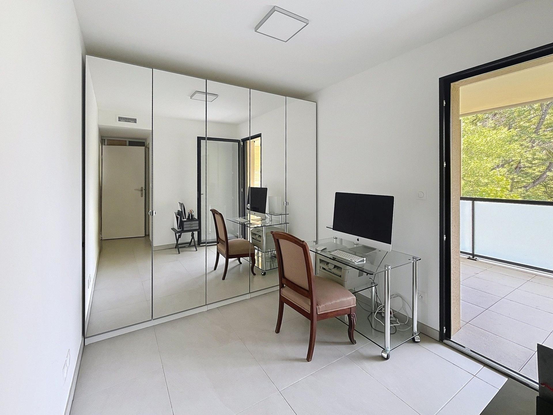 Photo 14 de l'annonce.