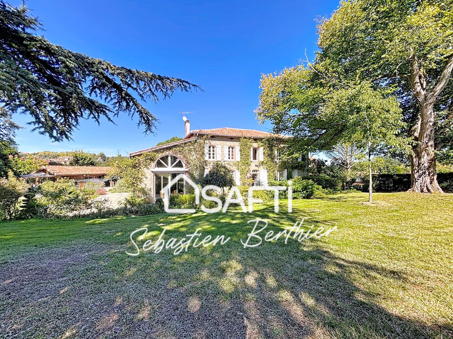 Photo 3 of the listing.