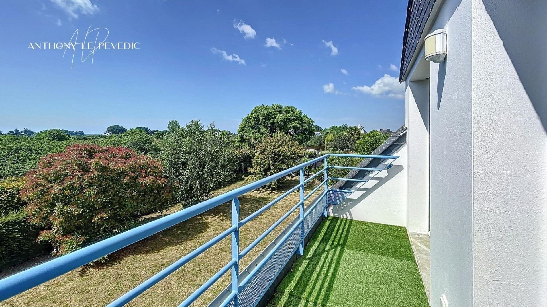 Photo 10 of the listing.