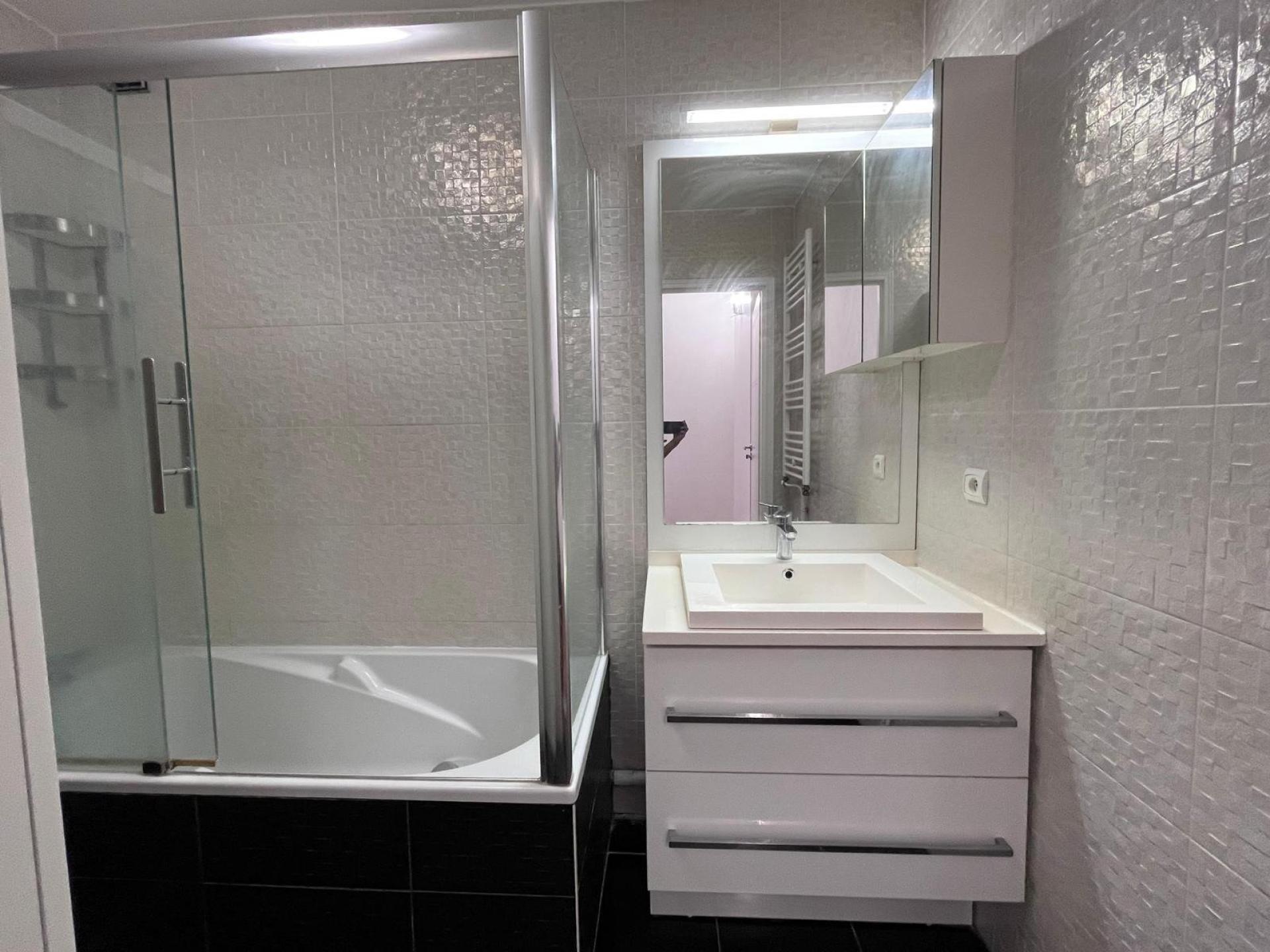 Photo 12 of the listing.