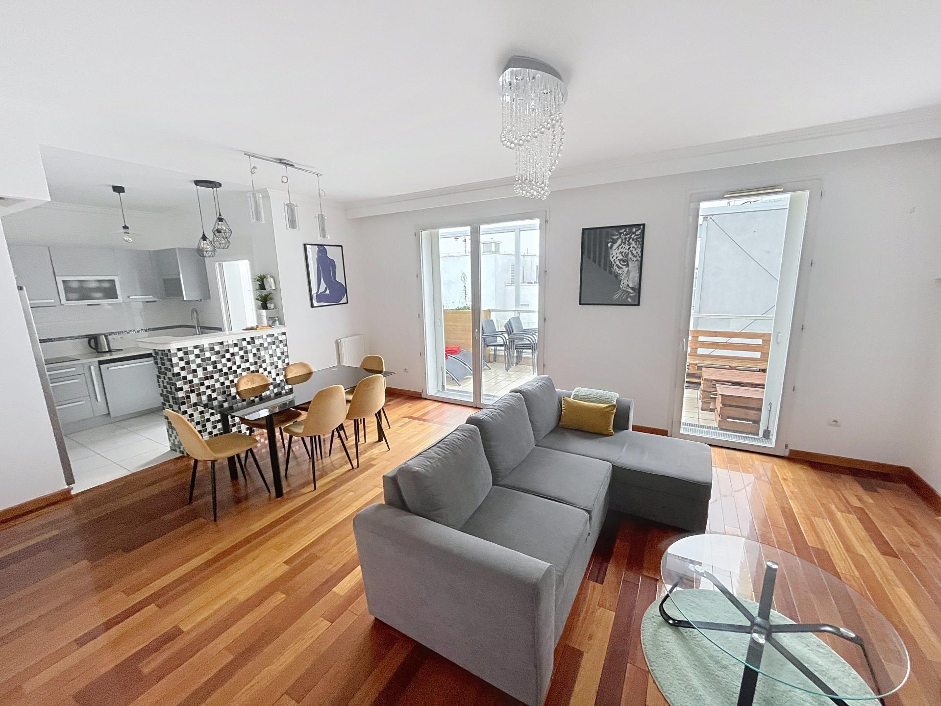 Photo 3 of the listing.