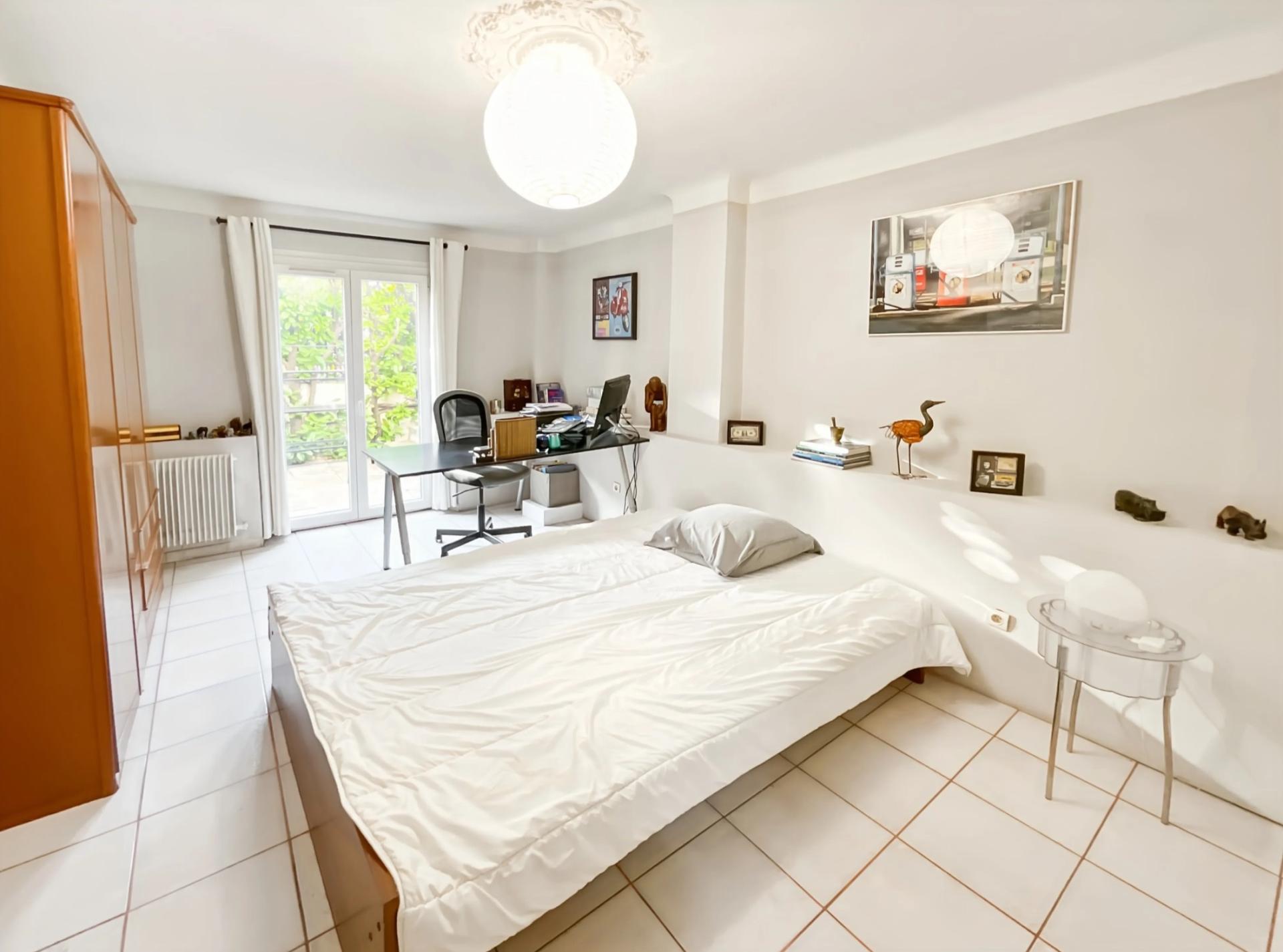 Photo 9 of the listing.