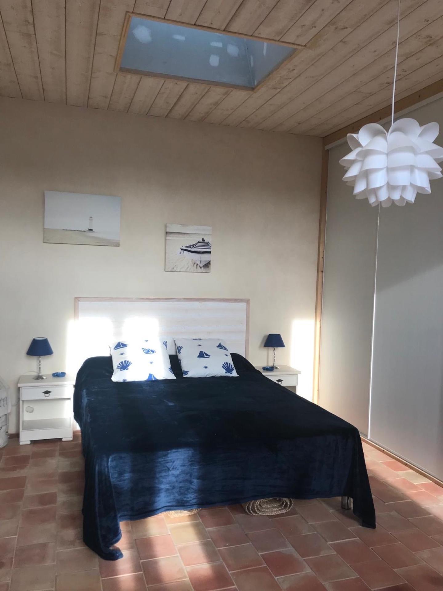 Photo 11 of the listing.