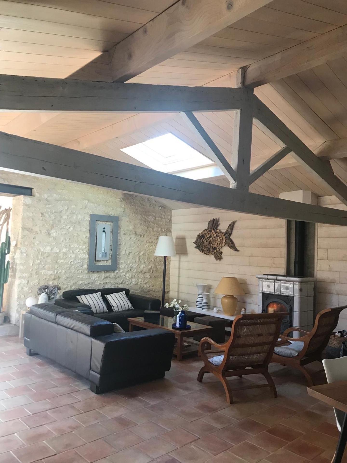 Photo 19 of the listing.