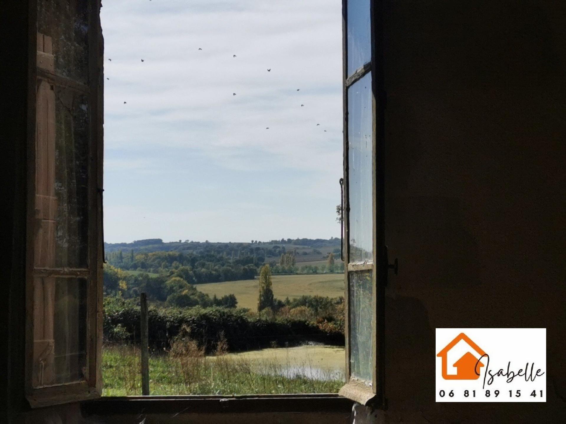 Photo 5 of the listing.