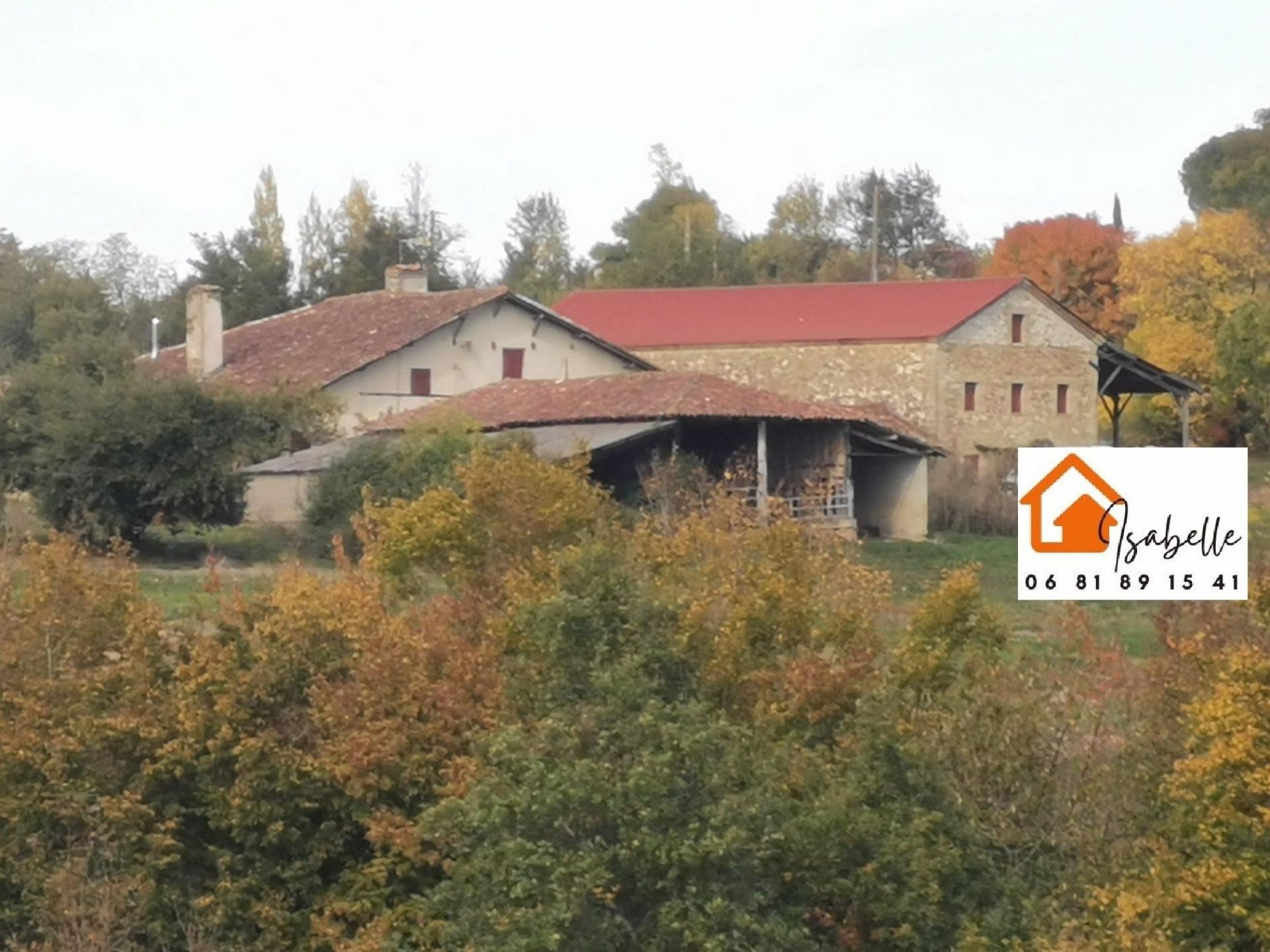 Photo 3 of the listing.