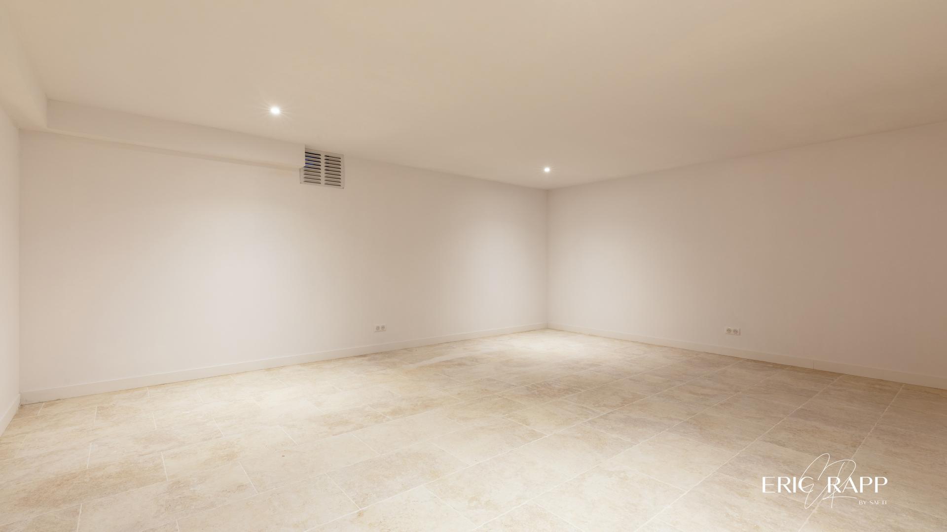 Photo 15 de l'annonce.