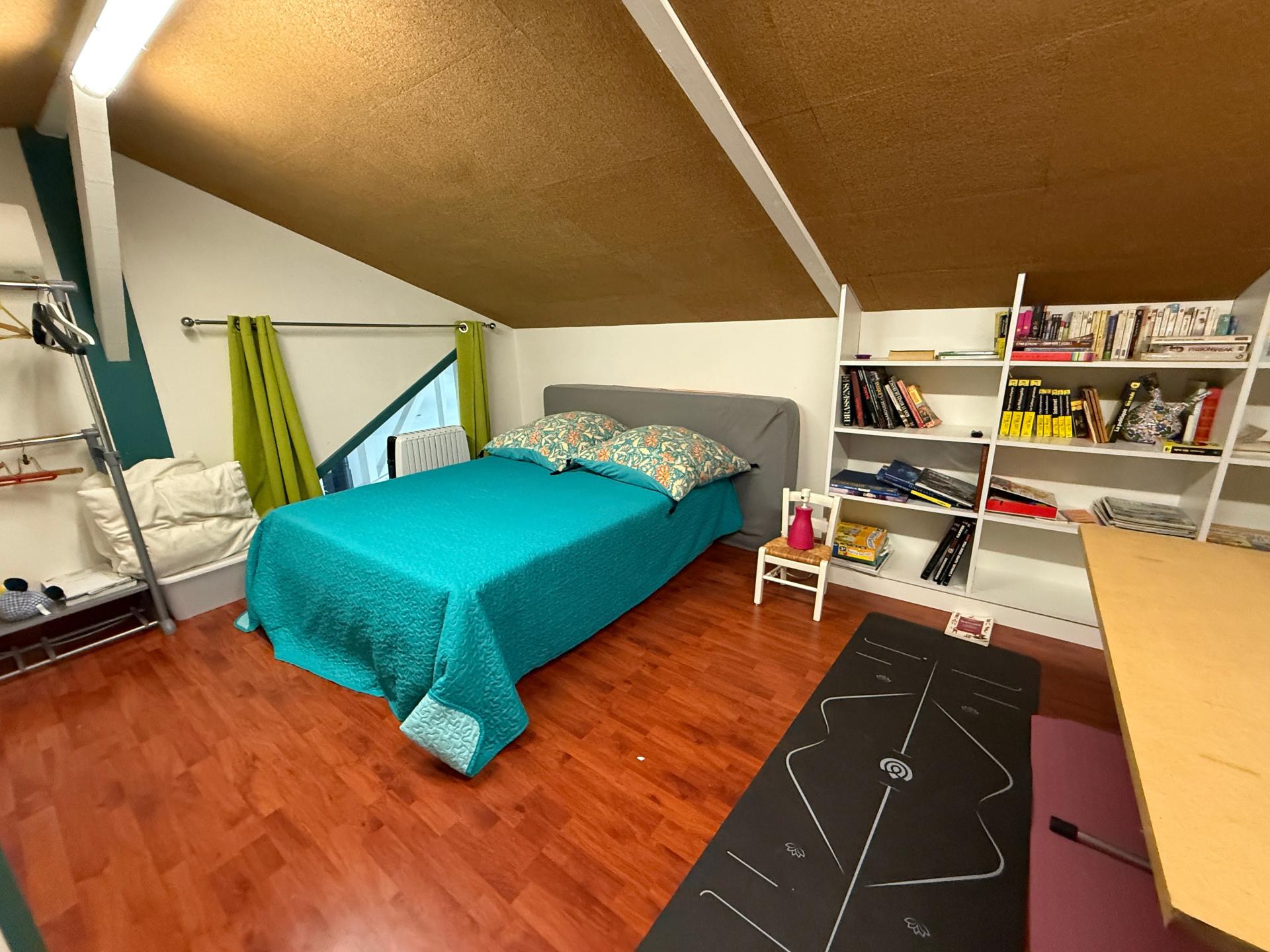 Photo 18 of the listing.