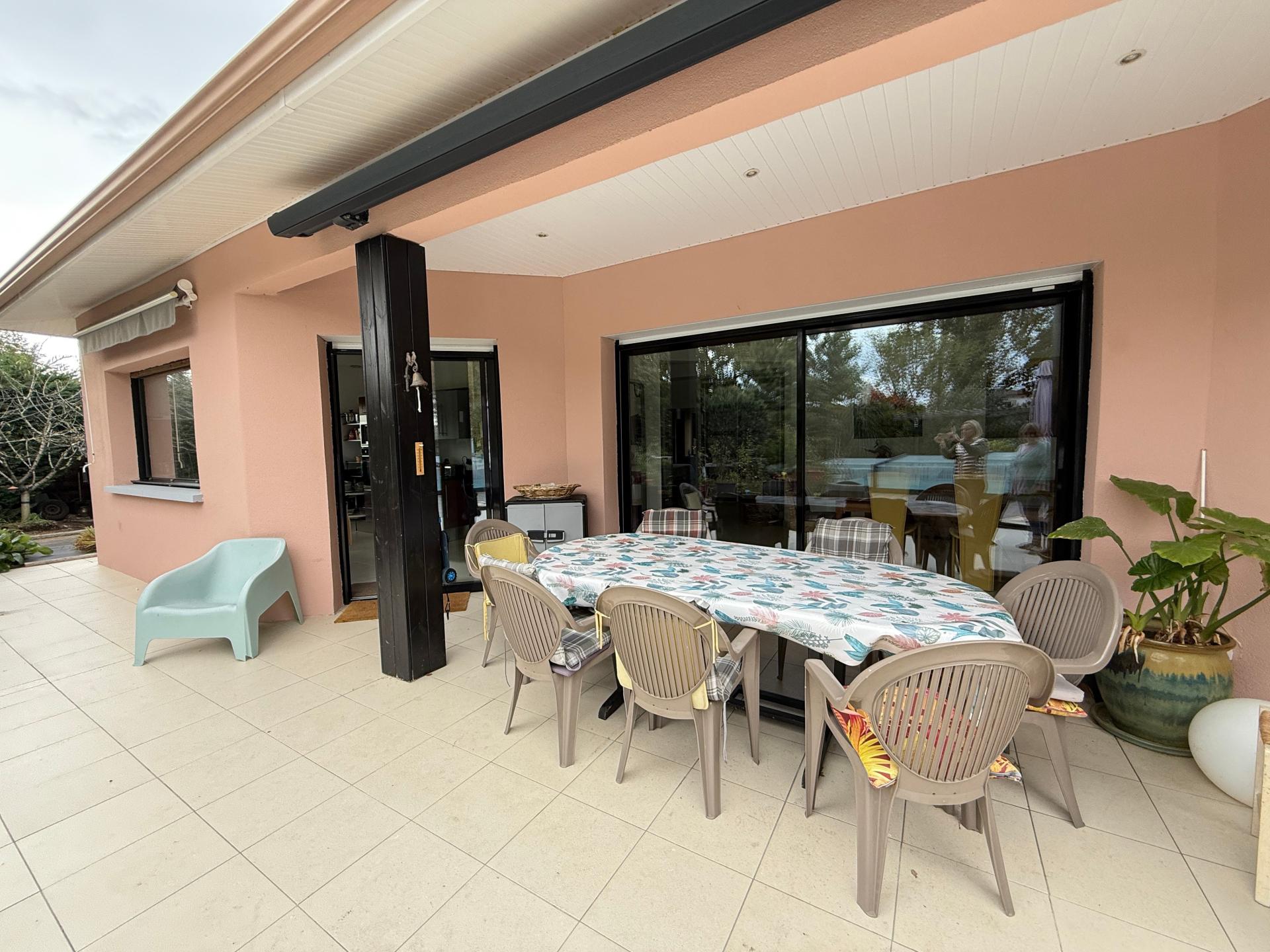 Photo 17 of the listing.