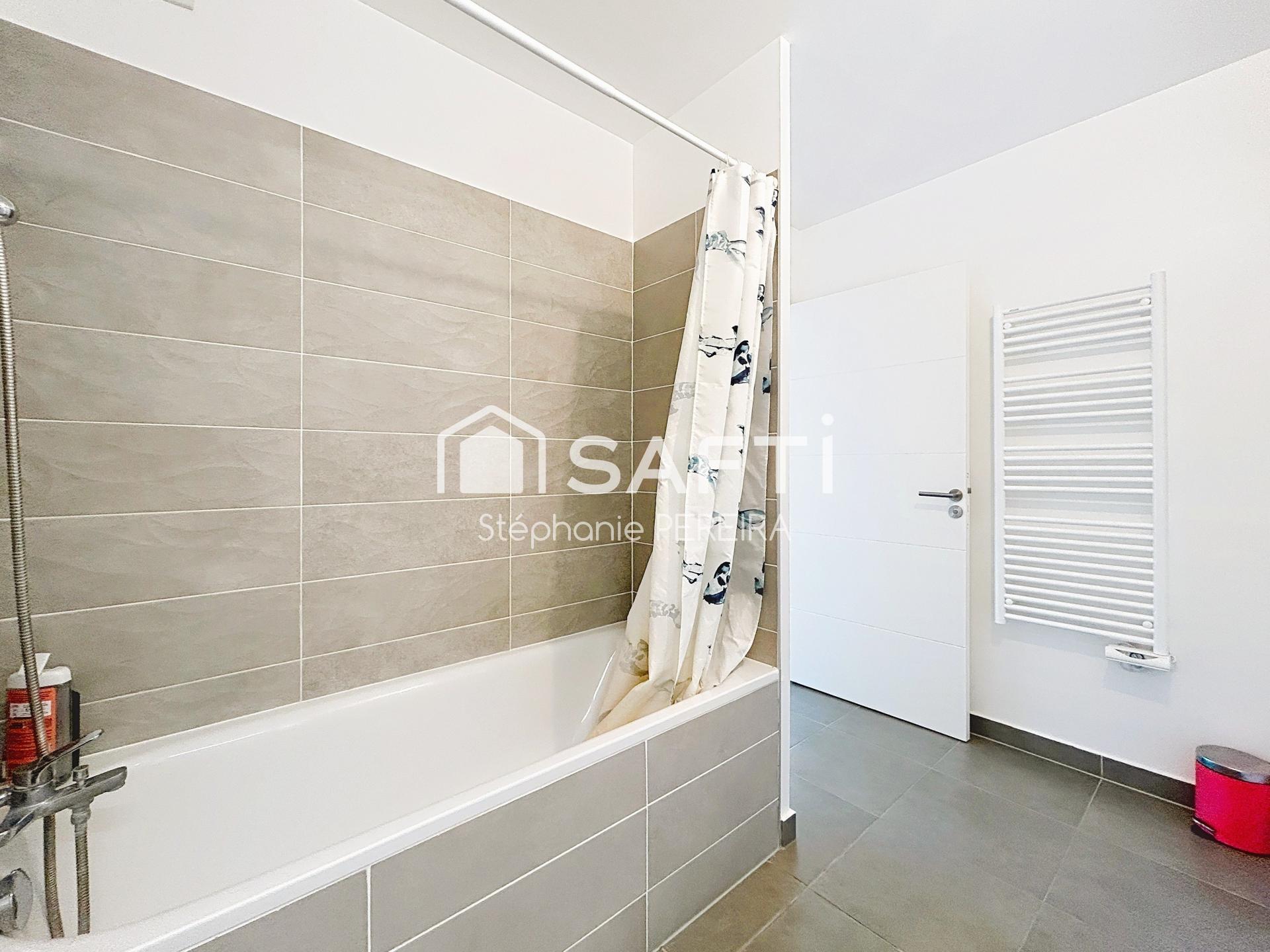 Maison a louer noisy-le-grand - 3 pièce(s) - 63 m2 - Surfyn