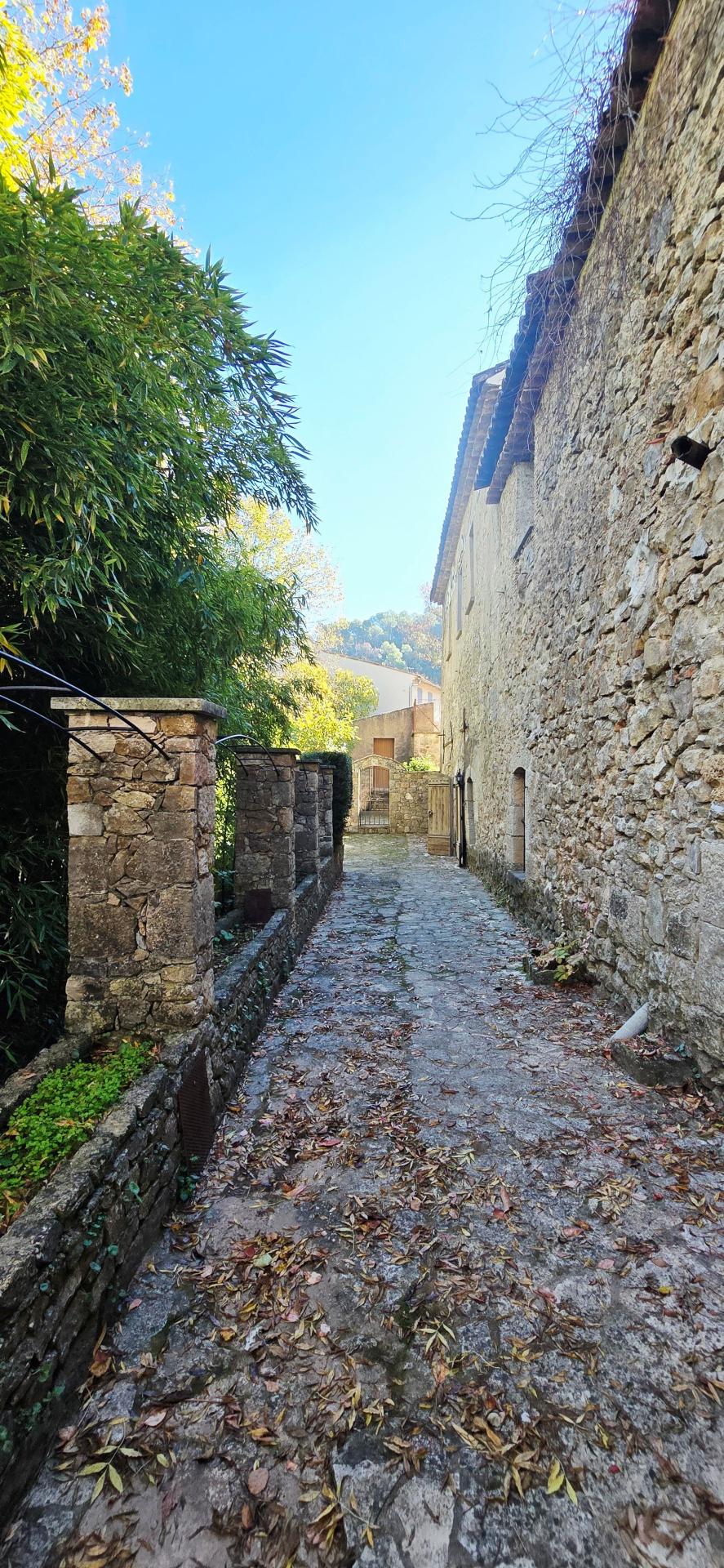 Photo 22 of the listing.